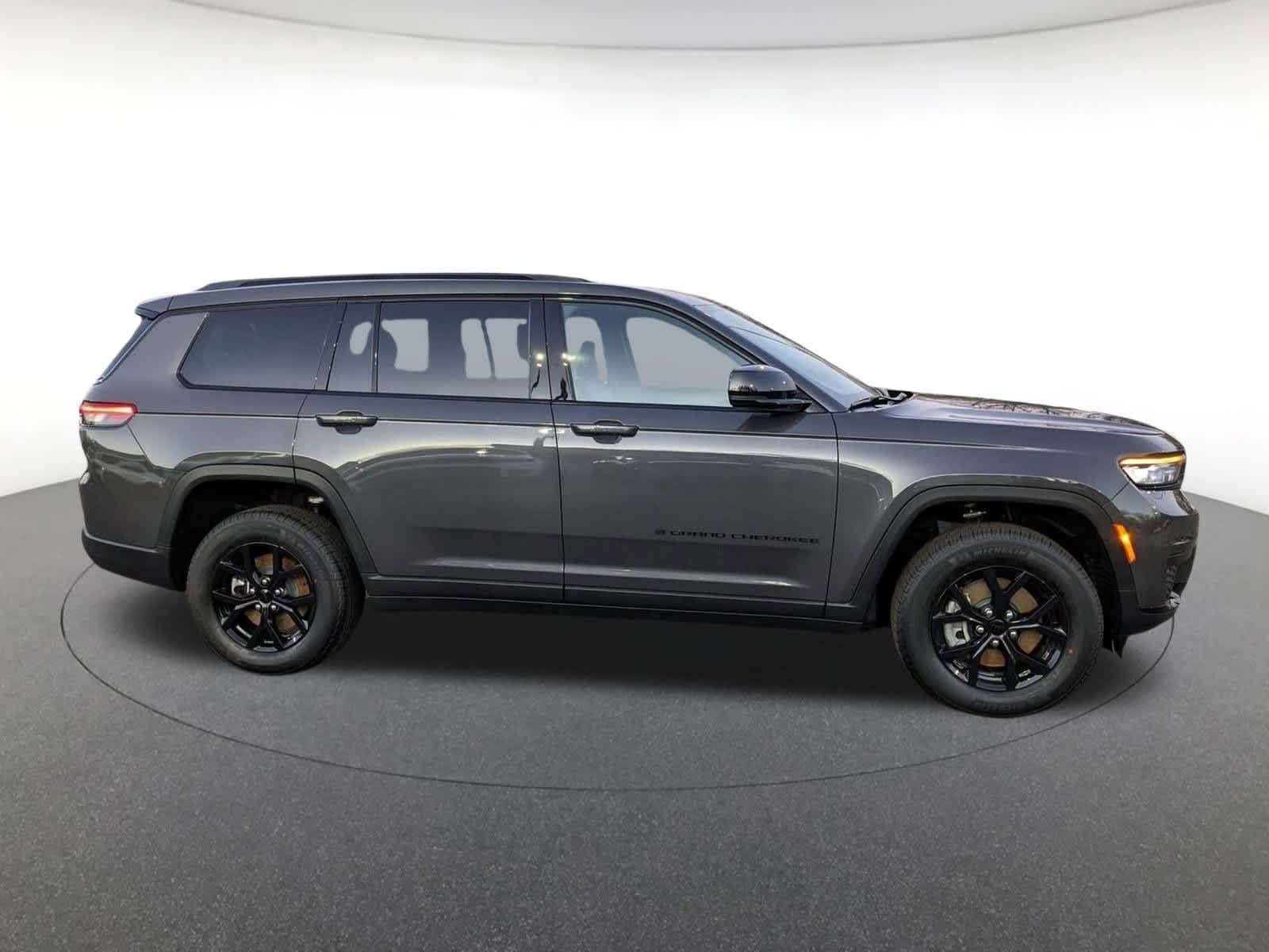 new 2025 Jeep Grand Cherokee L car, priced at $47,093