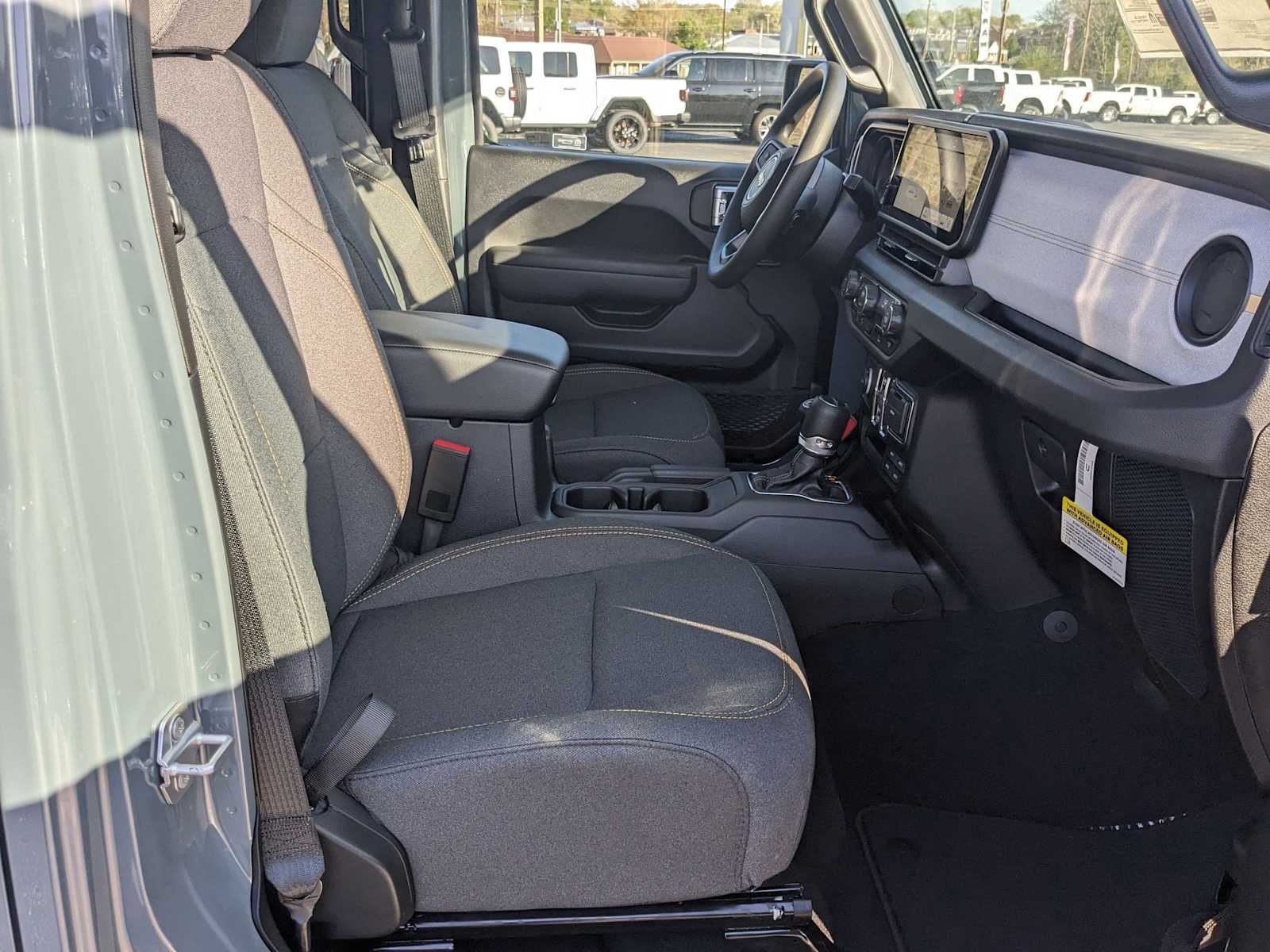 new 2025 Jeep Gladiator car, priced at $43,964
