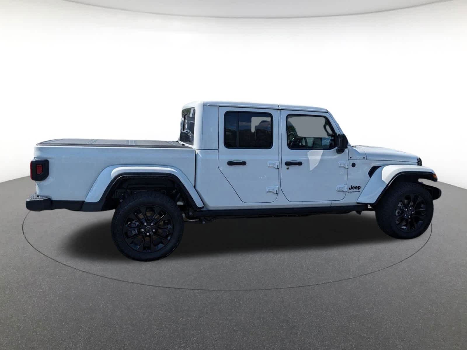 new 2025 Jeep Gladiator car, priced at $43,446