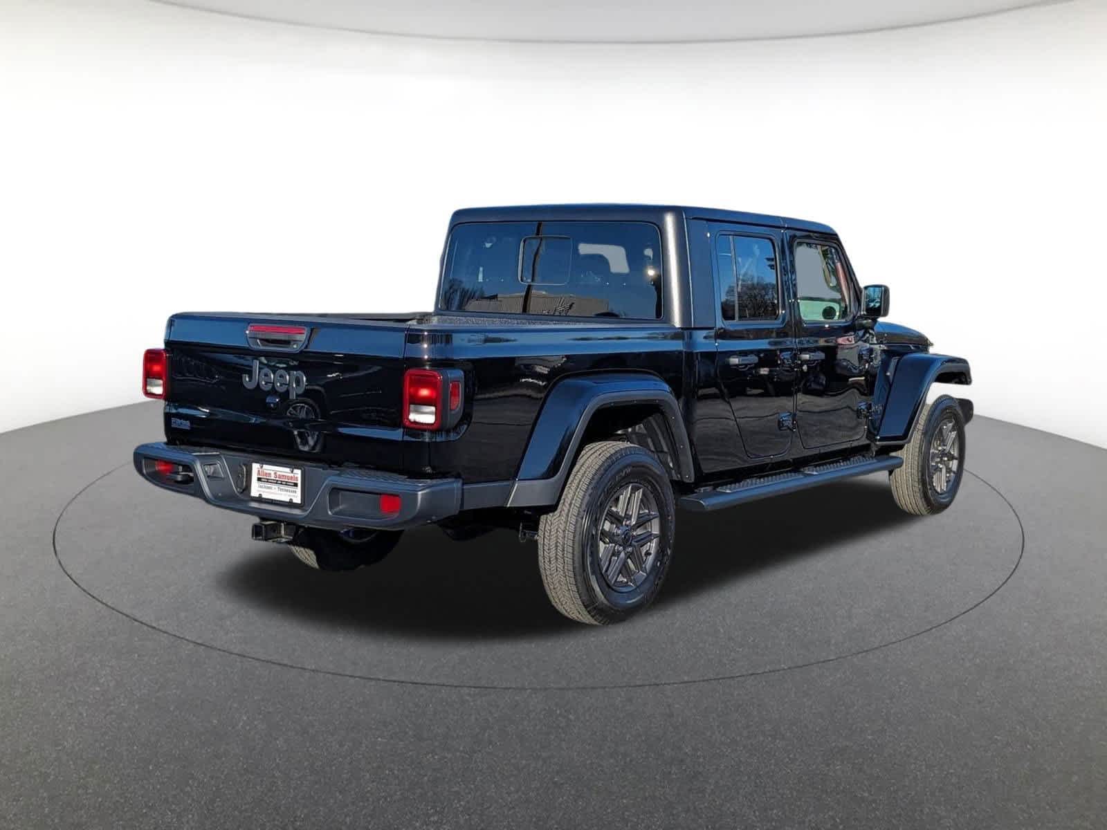 new 2025 Jeep Gladiator car, priced at $49,630