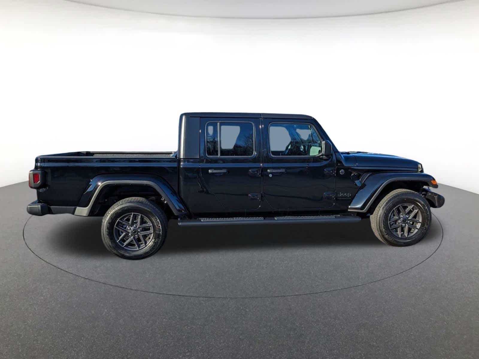 new 2025 Jeep Gladiator car, priced at $49,630