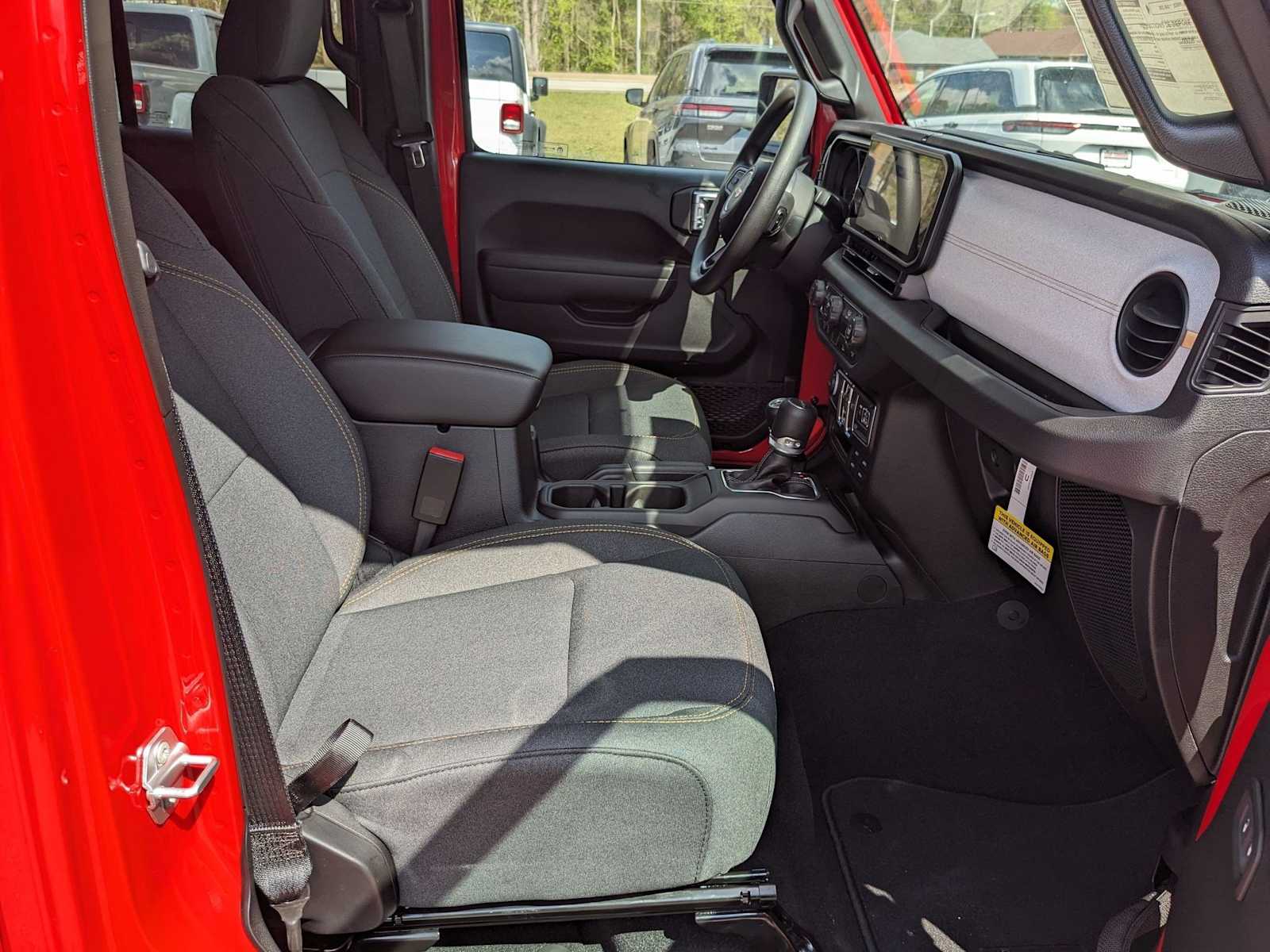 new 2025 Jeep Gladiator car, priced at $43,964