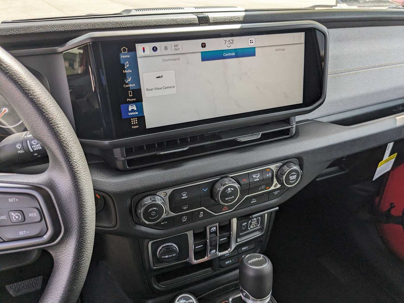 new 2025 Jeep Gladiator car, priced at $43,964