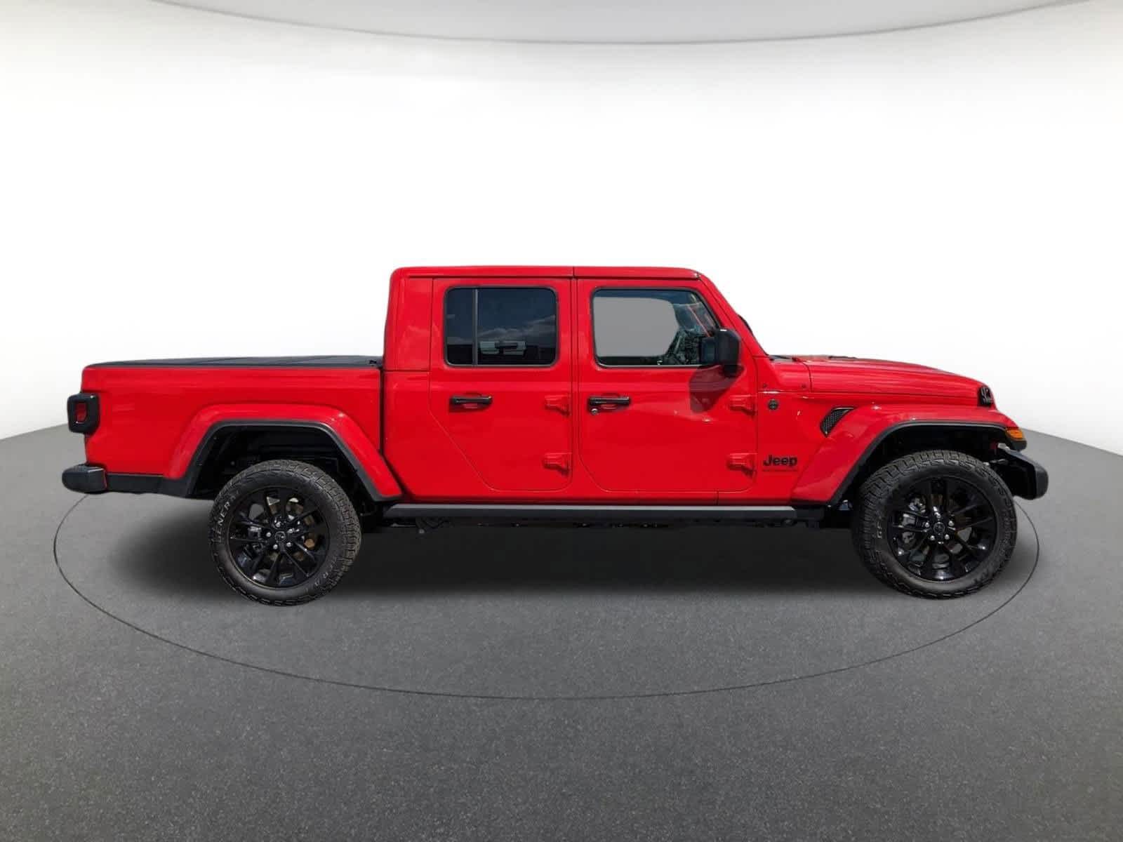 new 2025 Jeep Gladiator car, priced at $43,964