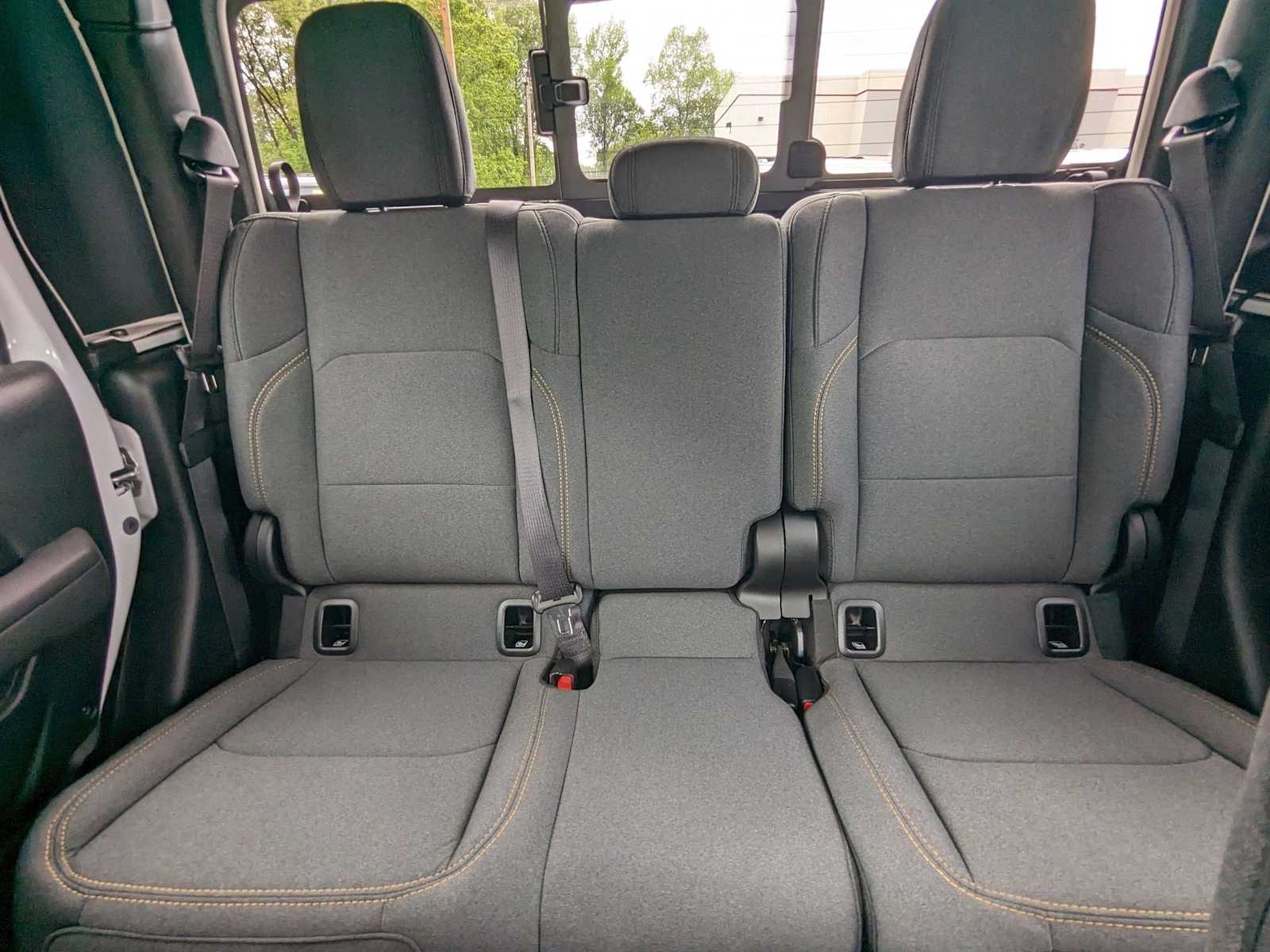 new 2025 Jeep Gladiator car, priced at $47,752