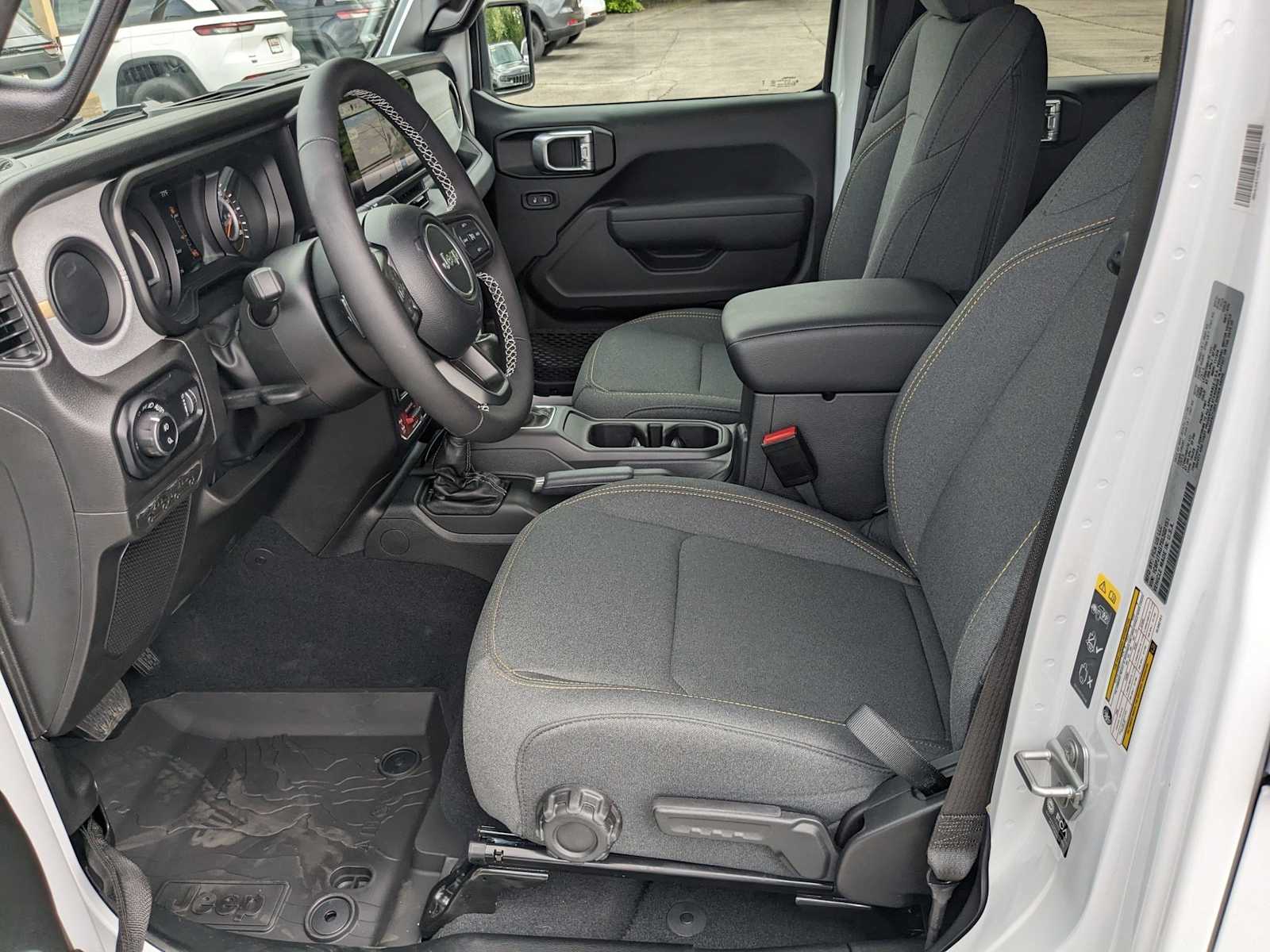 new 2025 Jeep Gladiator car, priced at $47,752