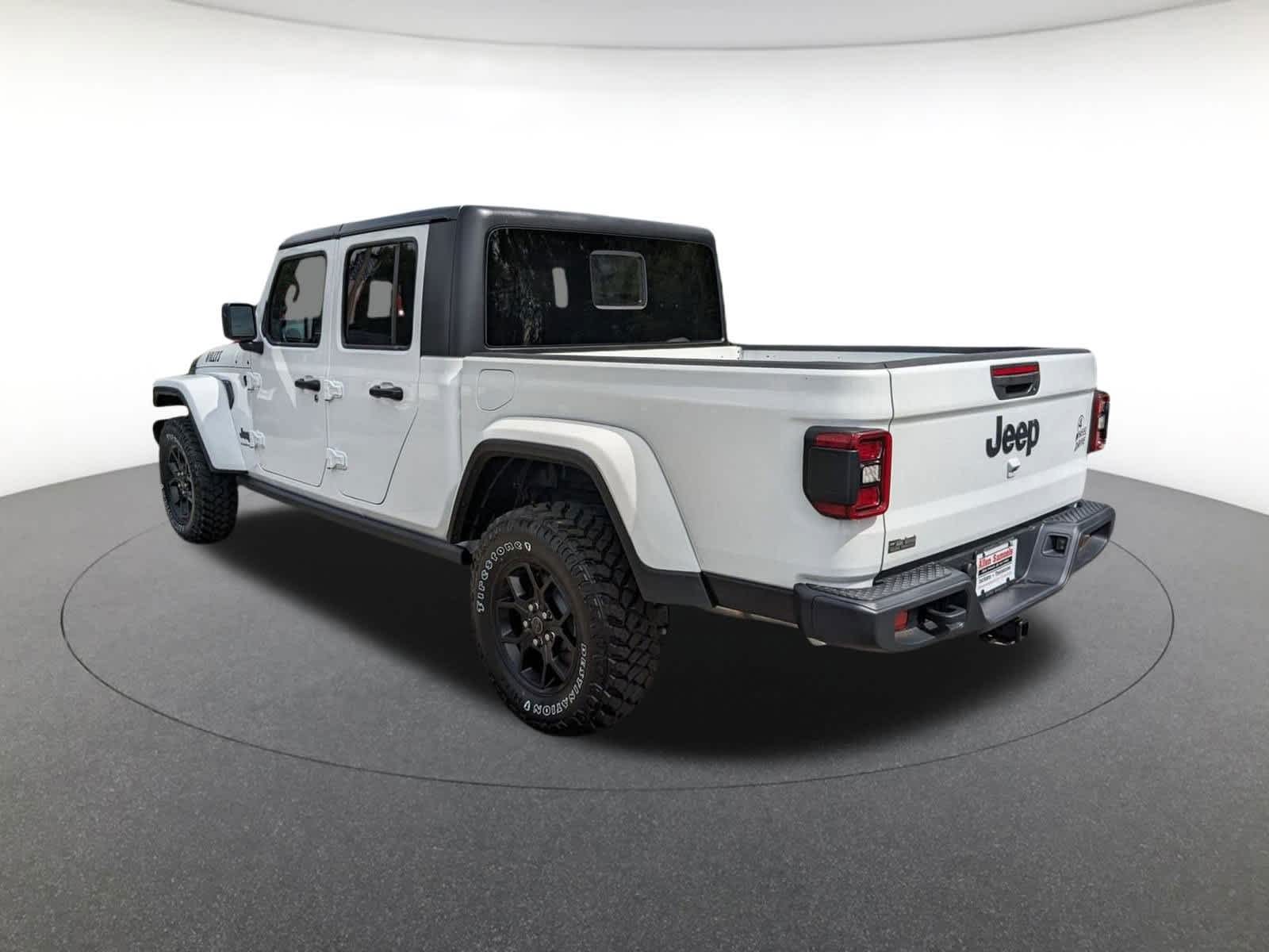 new 2025 Jeep Gladiator car, priced at $47,752