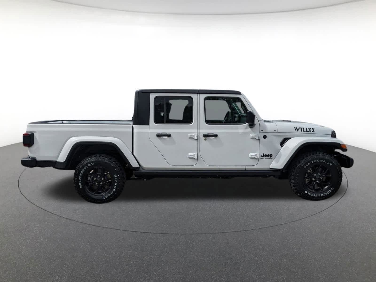 new 2025 Jeep Gladiator car, priced at $47,752