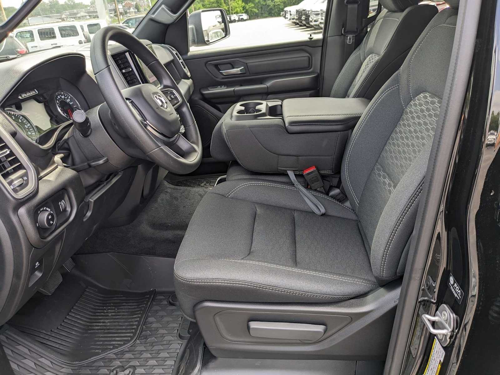 new 2025 Ram 1500 car, priced at $53,663