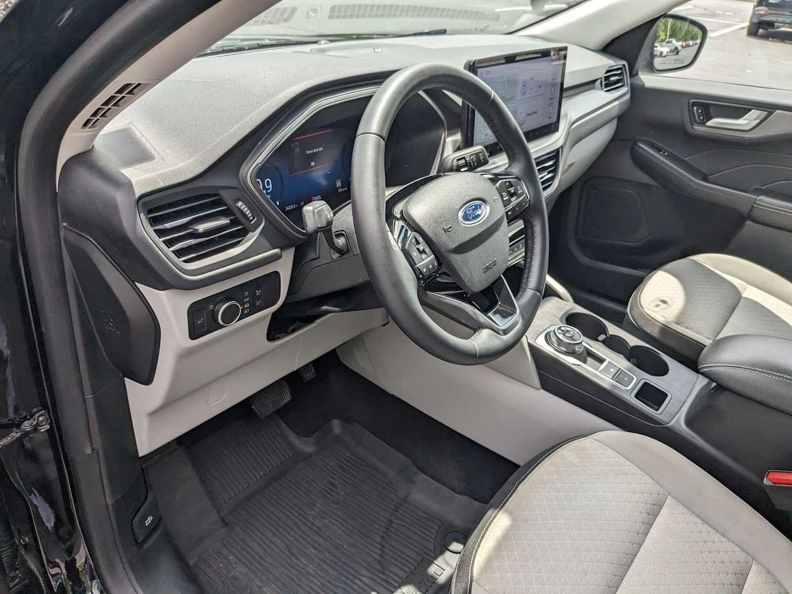 used 2023 Ford Escape car, priced at $25,250