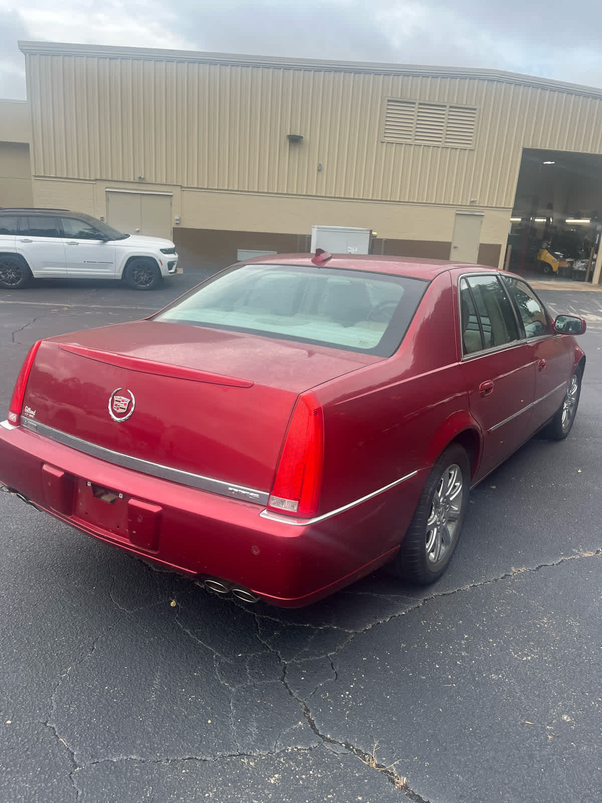 used 2009 Cadillac DTS car, priced at $10,900