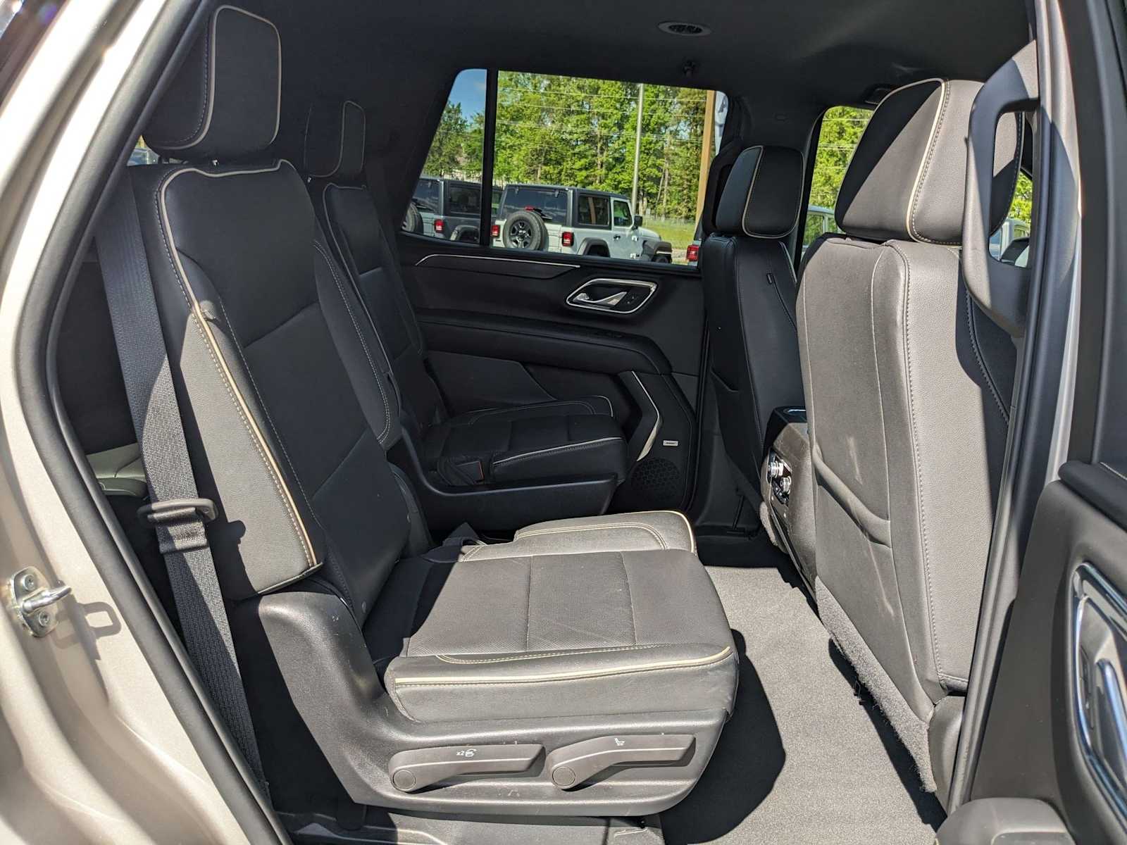 used 2023 GMC Yukon car, priced at $50,500