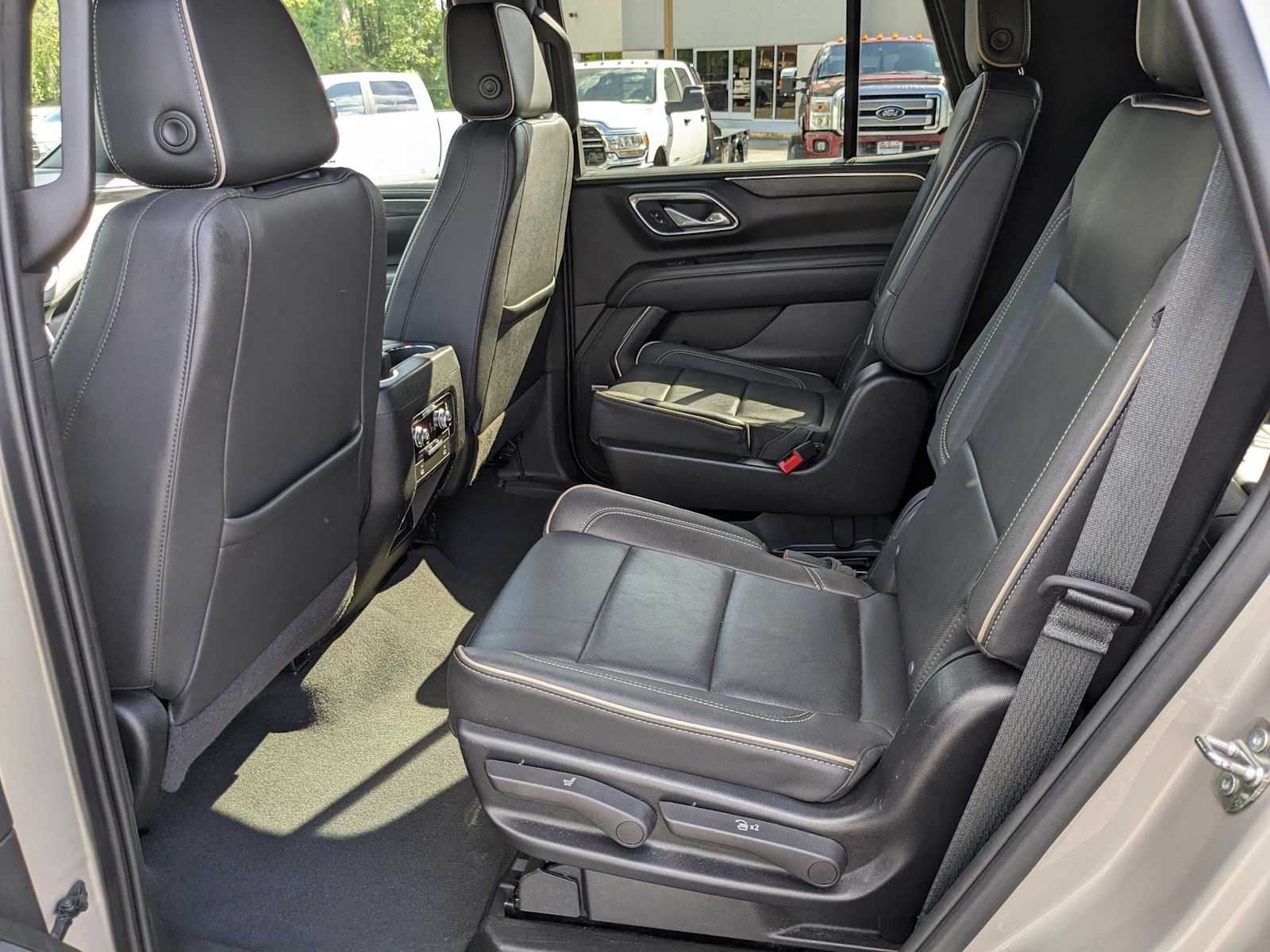 used 2023 GMC Yukon car, priced at $50,500