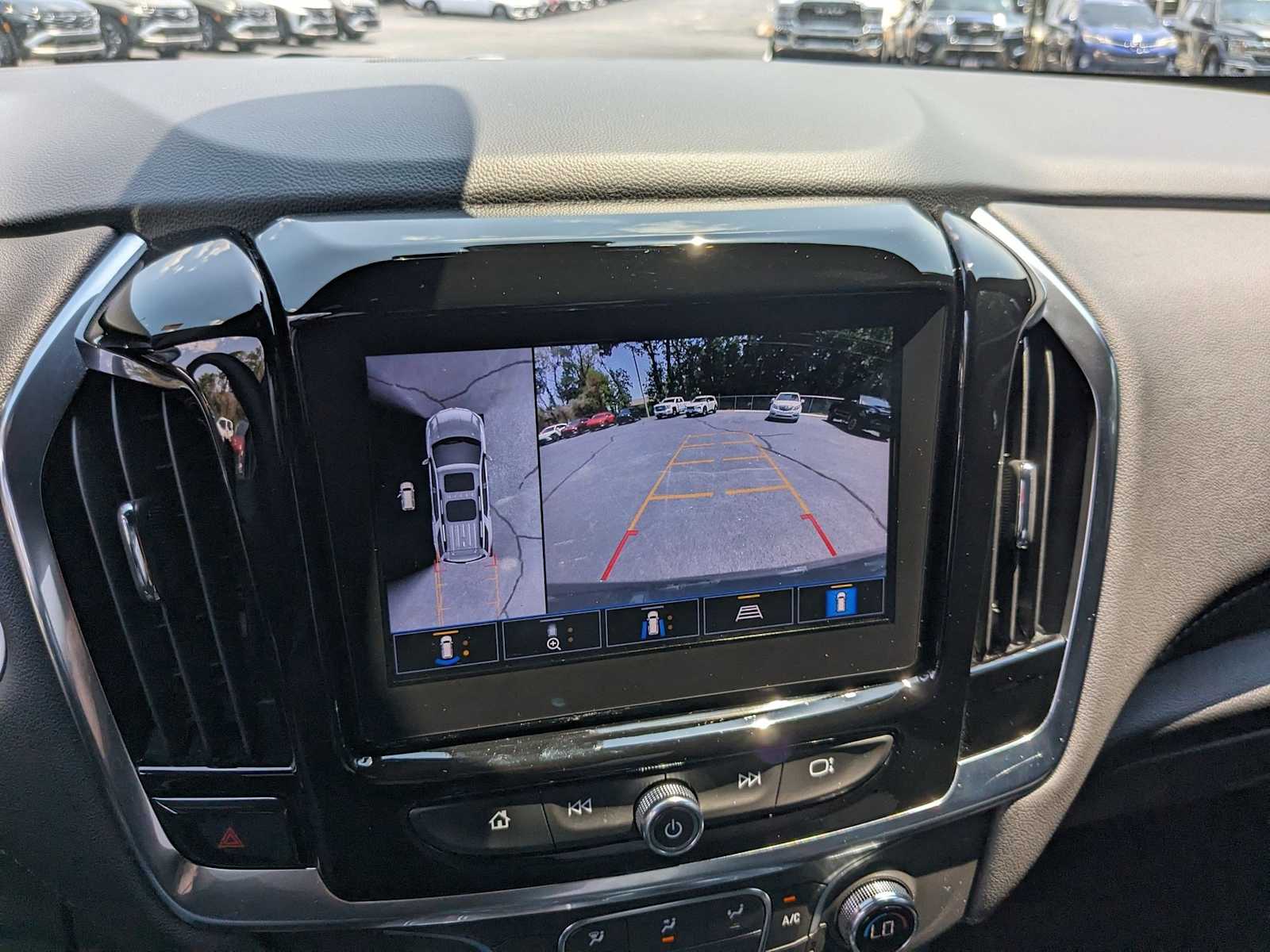 used 2023 Chevrolet Traverse car, priced at $31,000