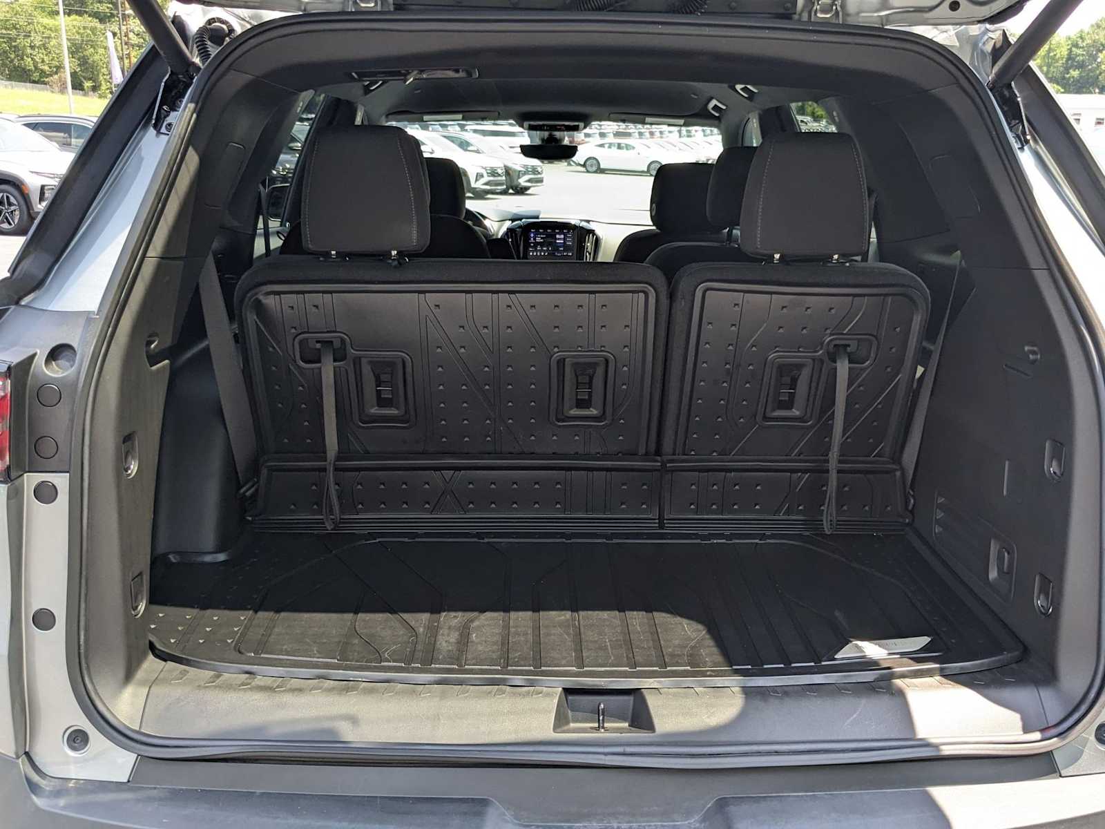 used 2023 Chevrolet Traverse car, priced at $31,000