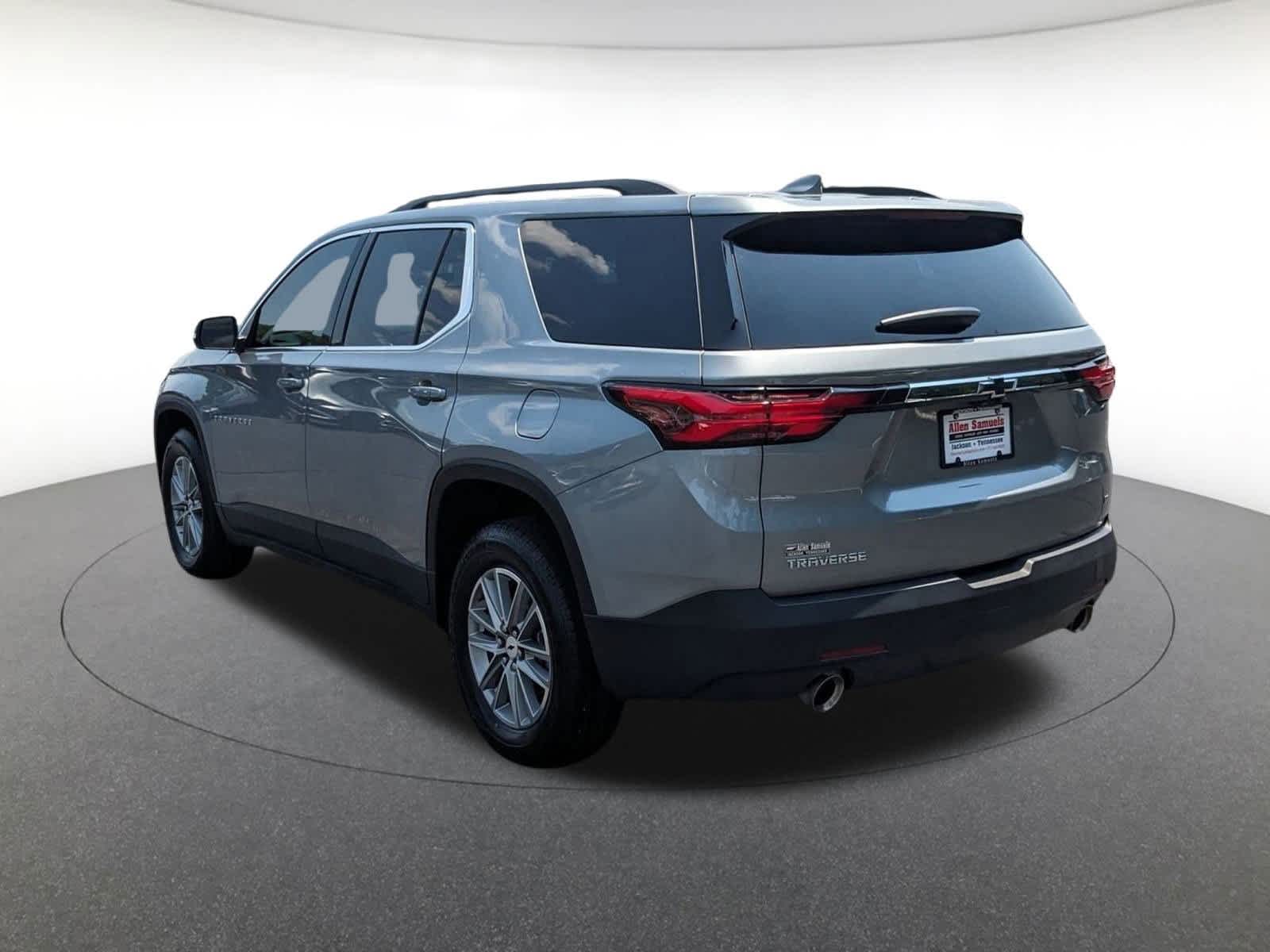 used 2023 Chevrolet Traverse car, priced at $31,000