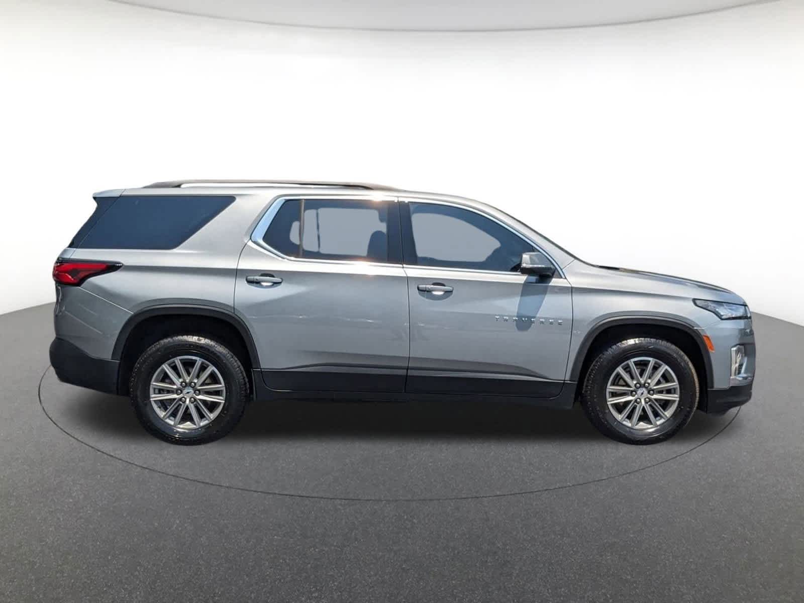 used 2023 Chevrolet Traverse car, priced at $31,000