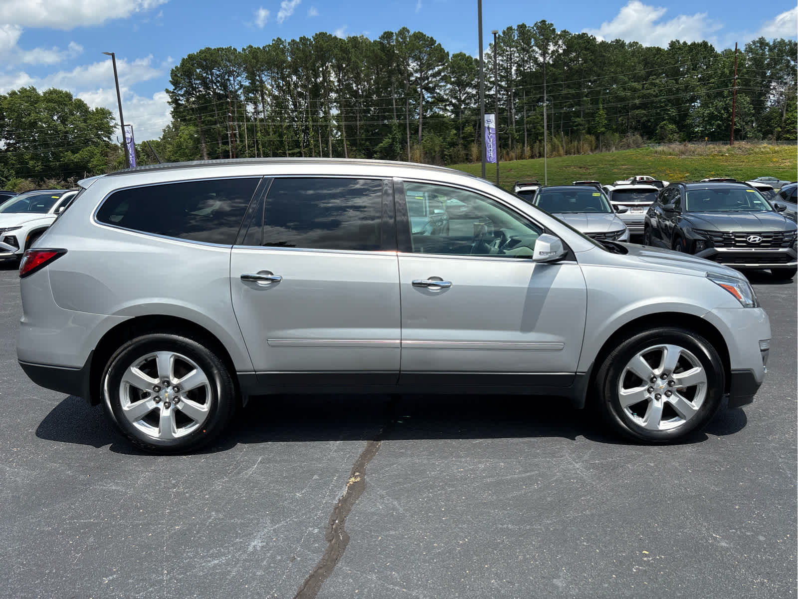 used 2017 Chevrolet Traverse car, priced at $14,900
