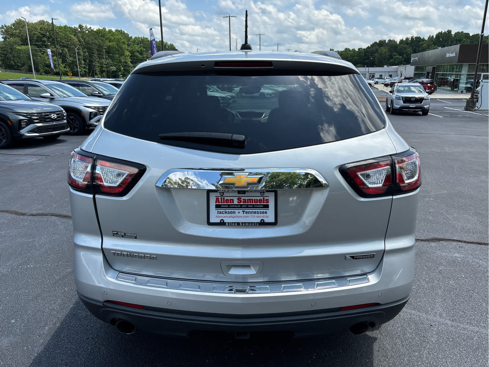 used 2017 Chevrolet Traverse car, priced at $14,900