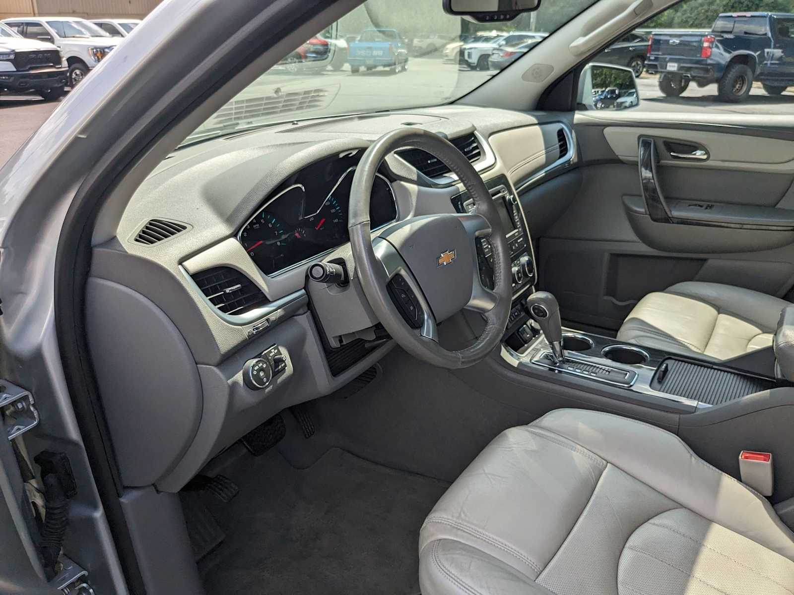 used 2017 Chevrolet Traverse car, priced at $14,900