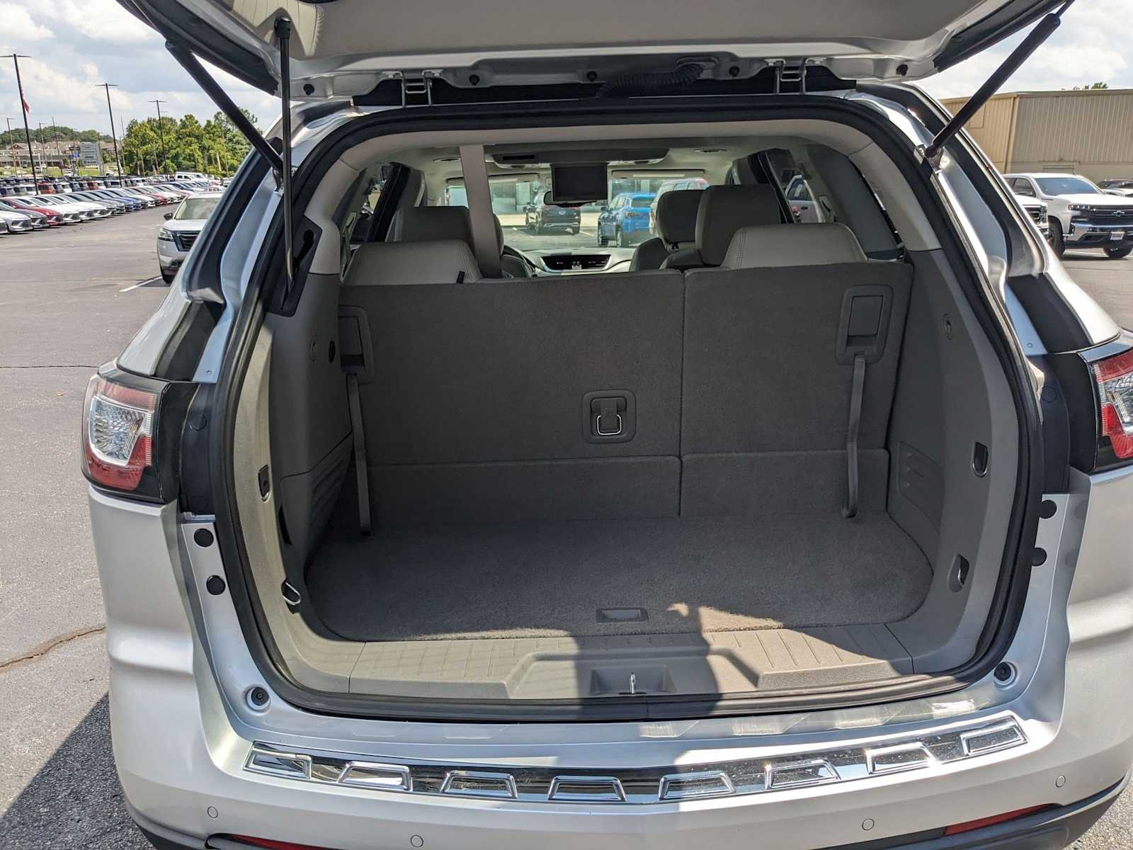used 2017 Chevrolet Traverse car, priced at $14,900
