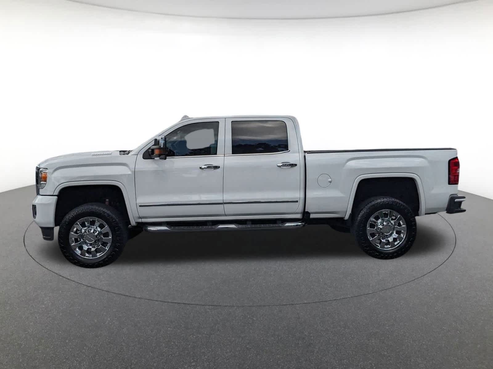 used 2018 GMC Sierra 2500HD car, priced at $47,500