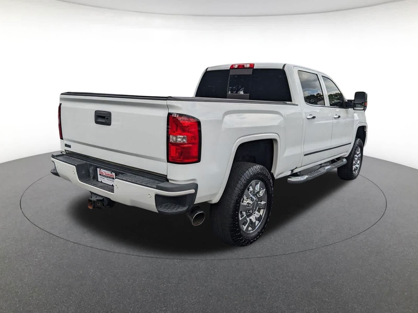 used 2018 GMC Sierra 2500HD car, priced at $47,500