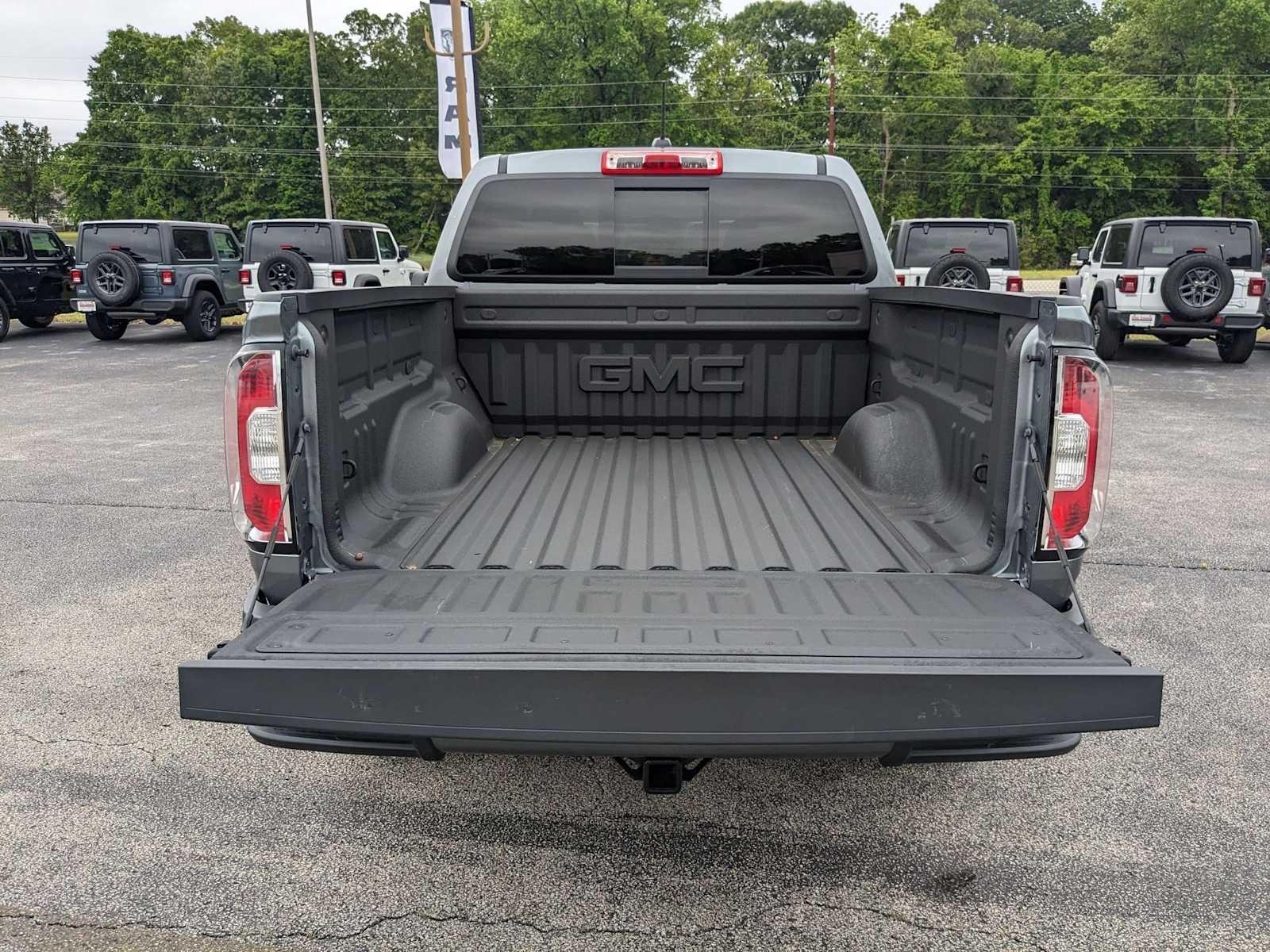 used 2022 GMC Canyon car, priced at $34,900