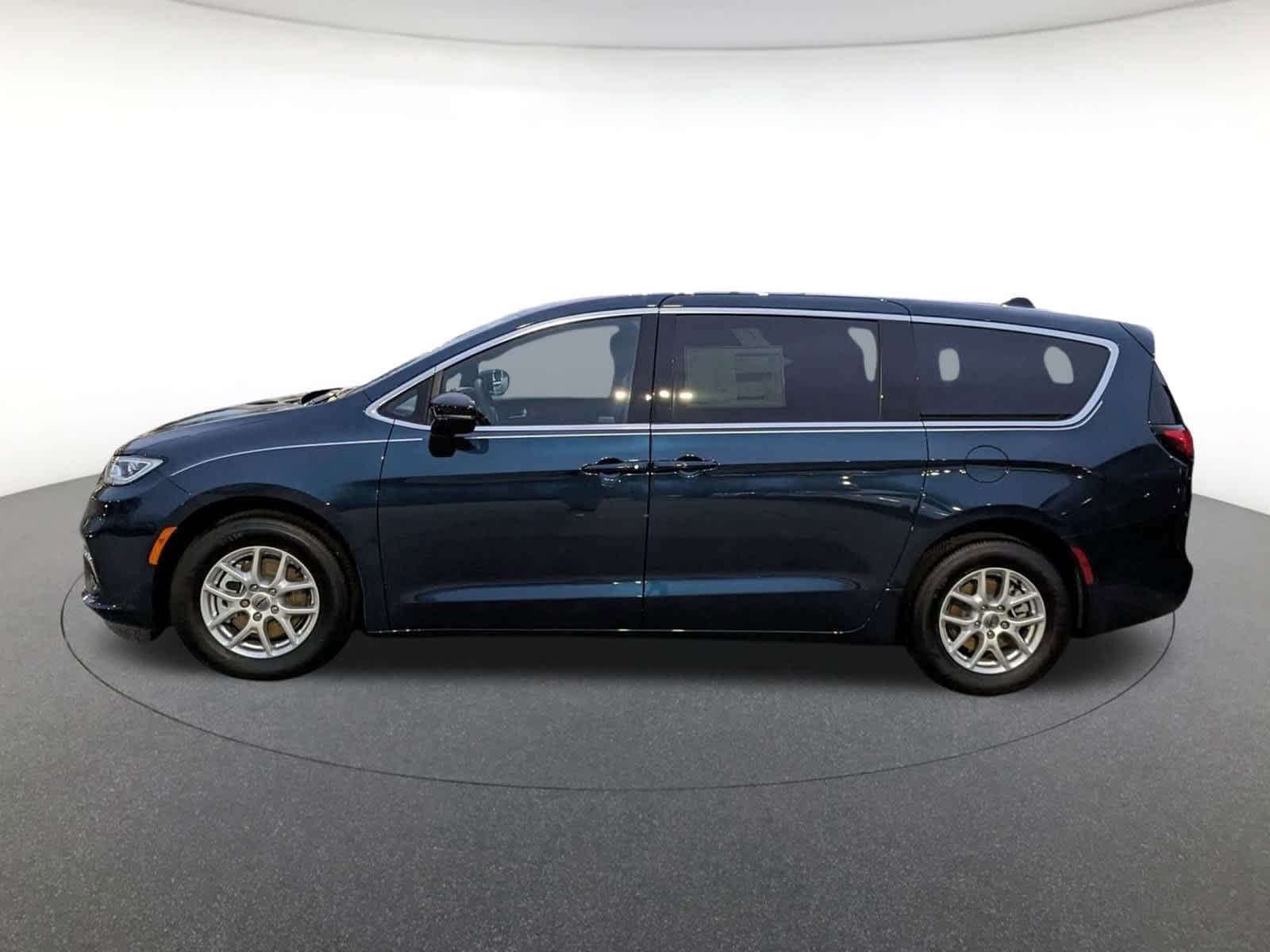 new 2025 Chrysler Pacifica car, priced at $42,720