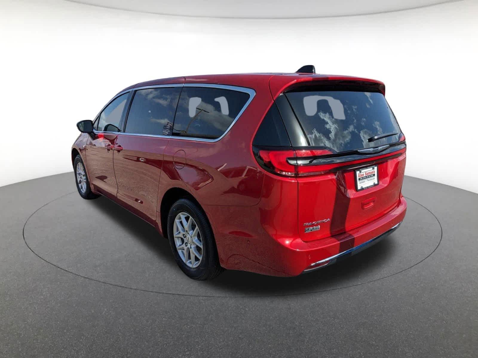 new 2025 Chrysler Pacifica car, priced at $43,893