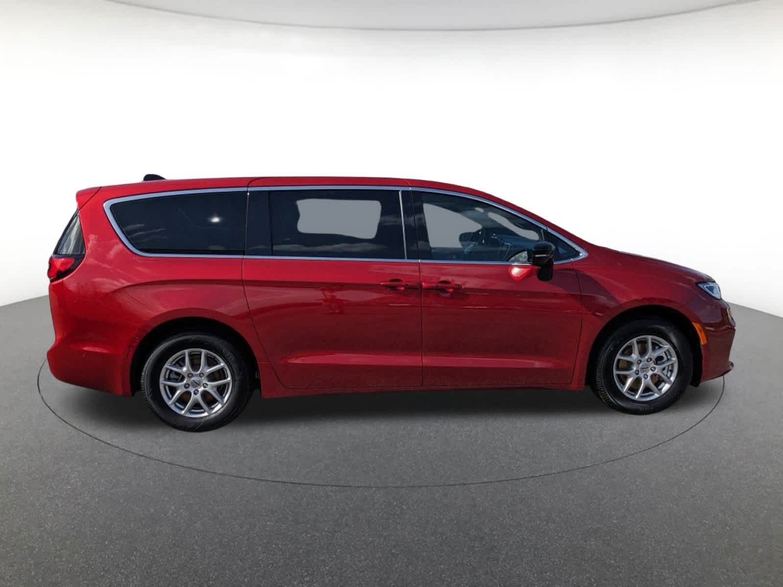 new 2025 Chrysler Pacifica car, priced at $43,893