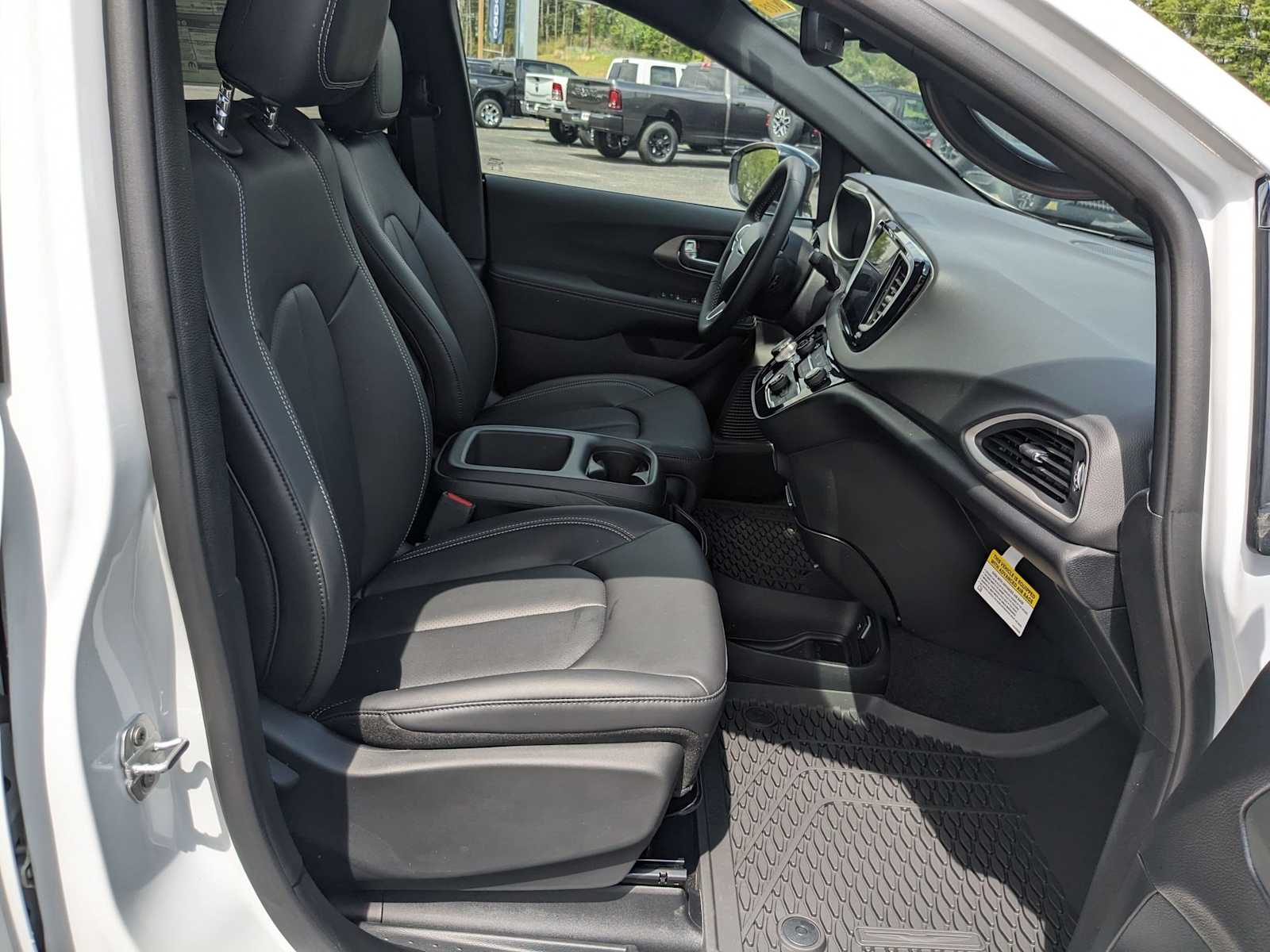 new 2025 Chrysler Voyager car, priced at $41,141