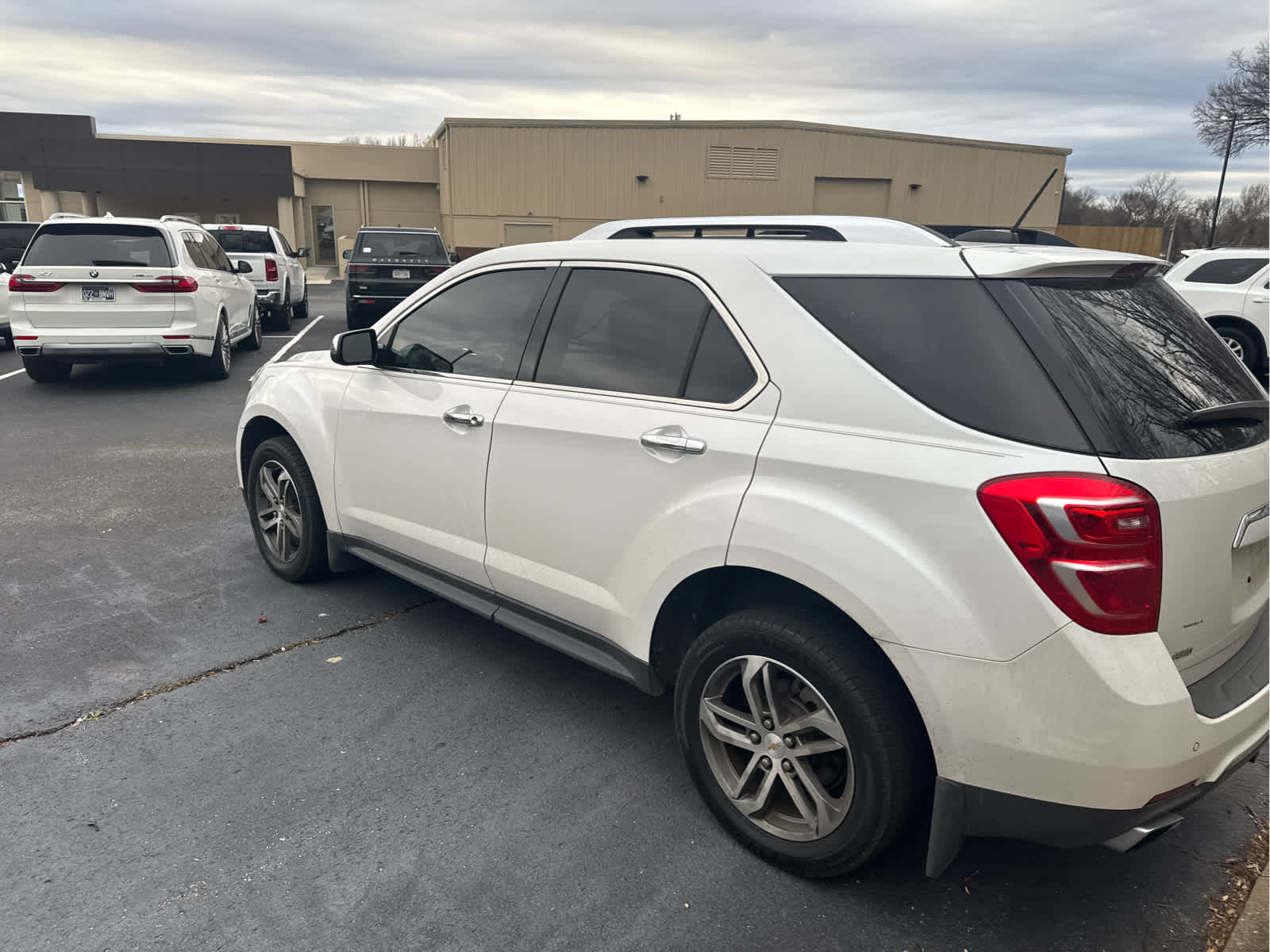 used 2016 Chevrolet Equinox car, priced at $11,900