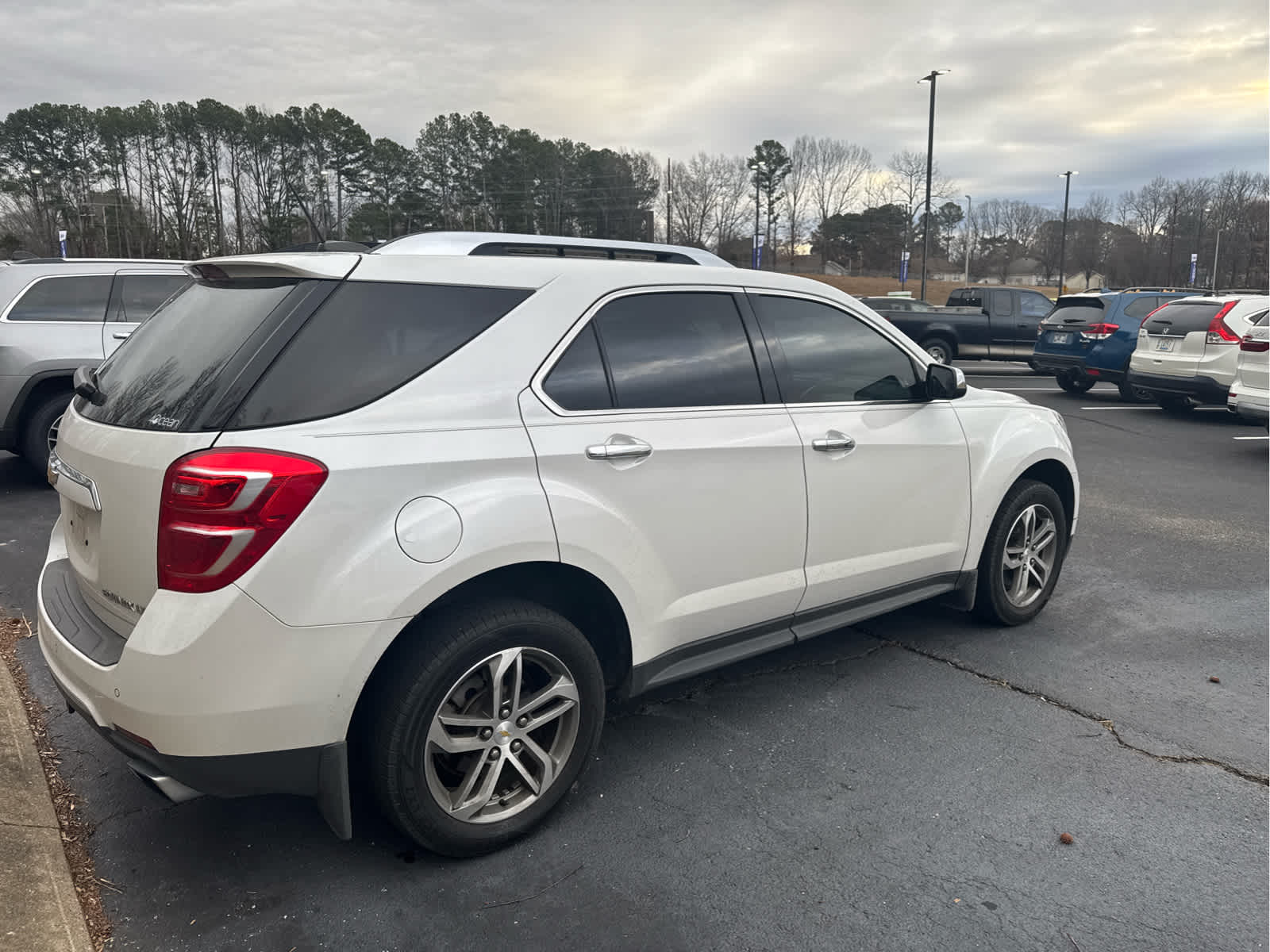 used 2016 Chevrolet Equinox car, priced at $11,900