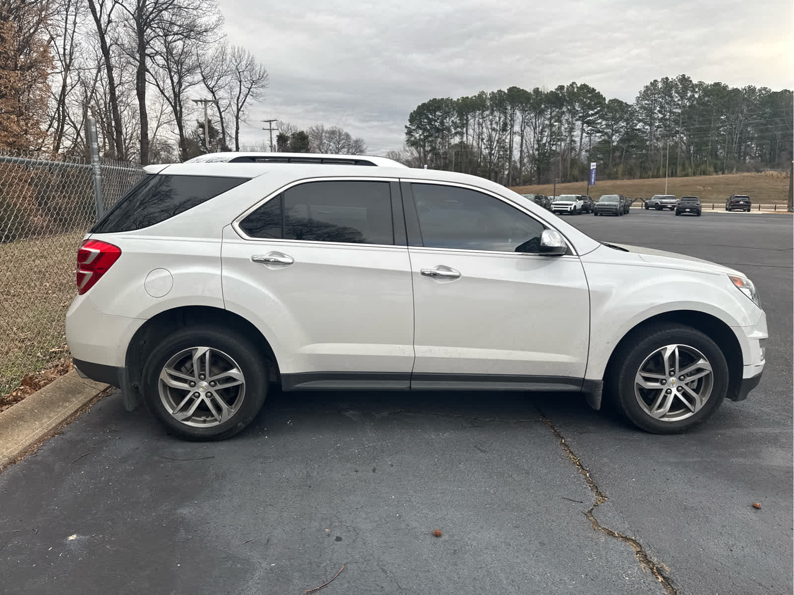 used 2016 Chevrolet Equinox car, priced at $11,900