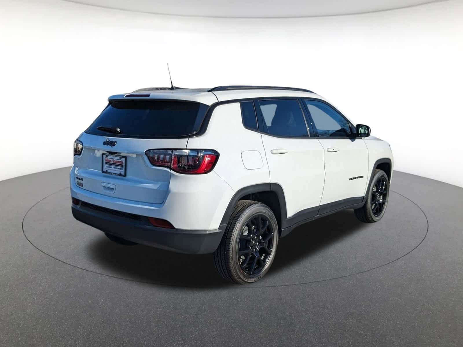 new 2025 Jeep Compass car, priced at $33,200