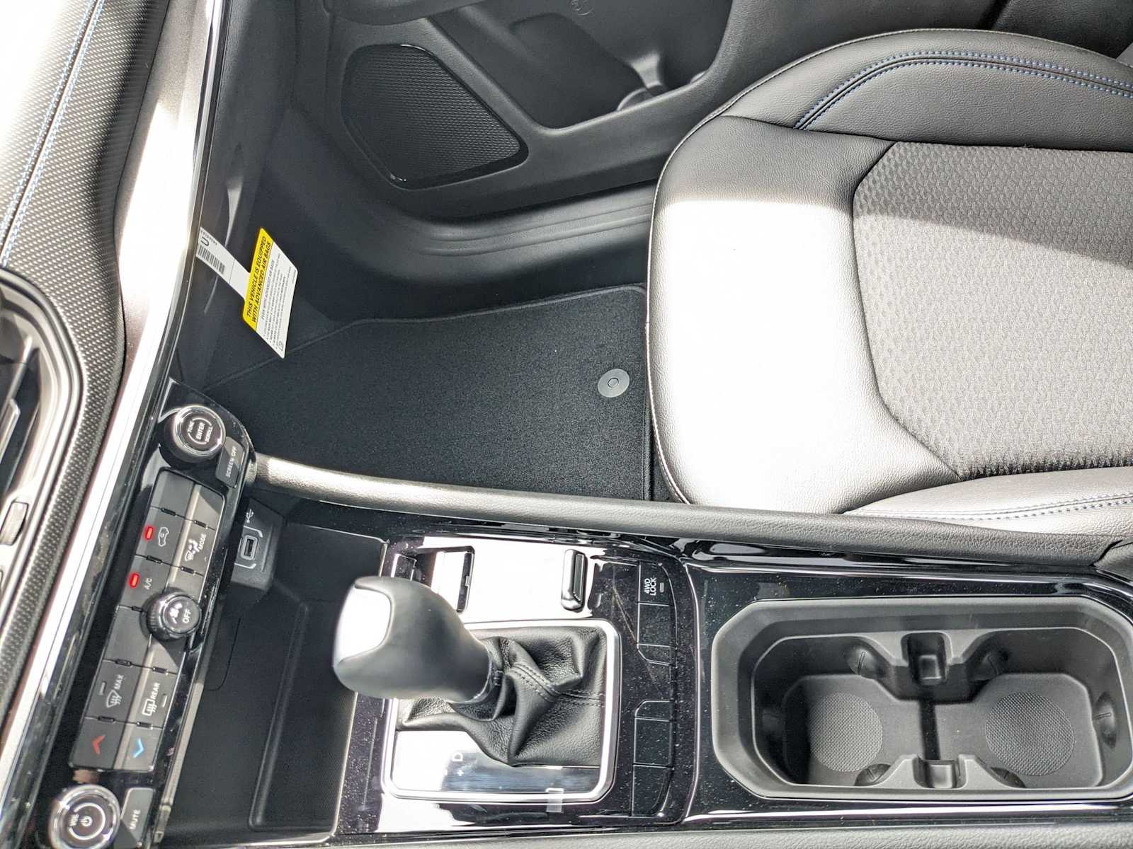 new 2025 Jeep Compass car, priced at $30,820