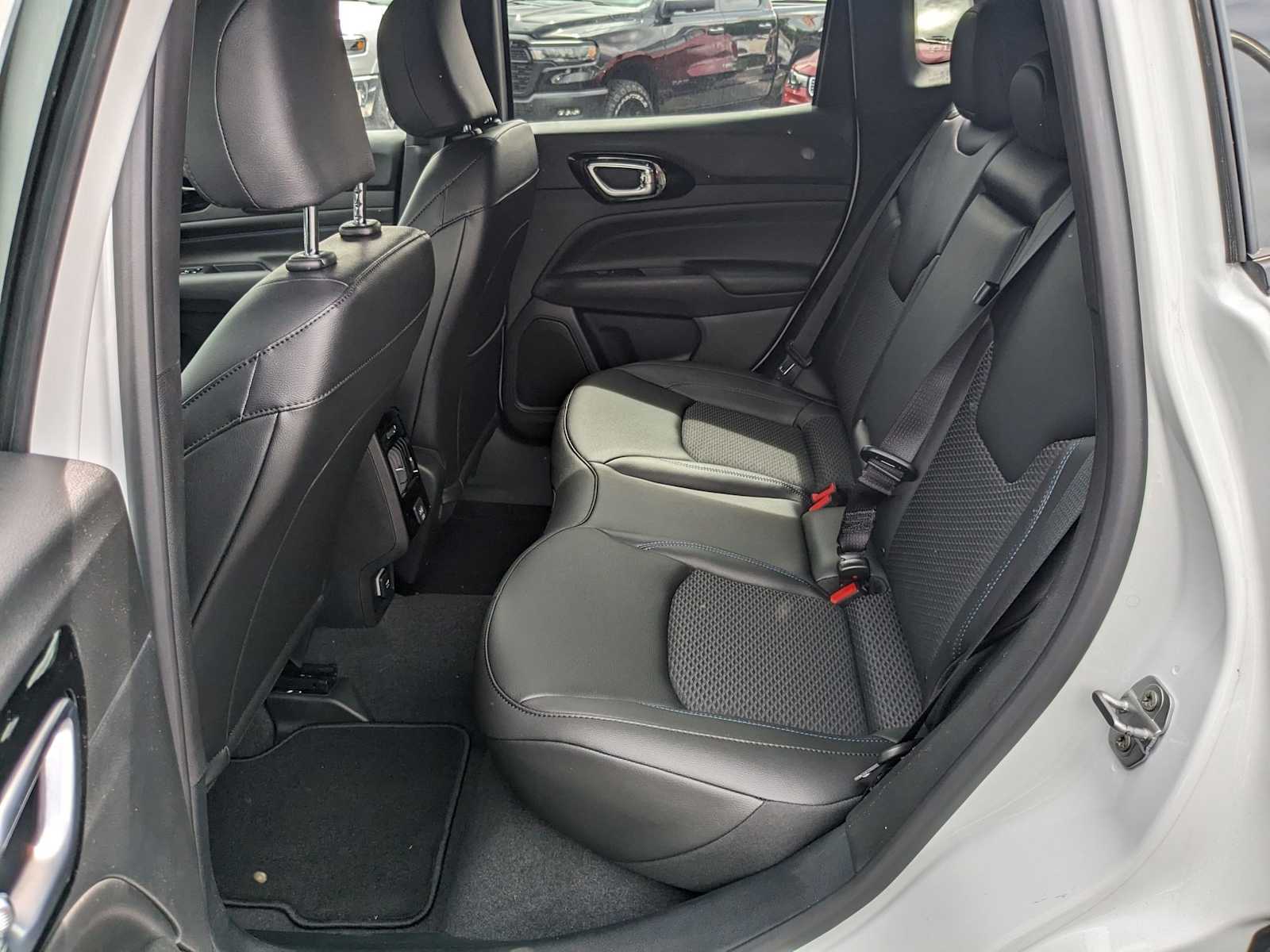 new 2025 Jeep Compass car, priced at $30,820