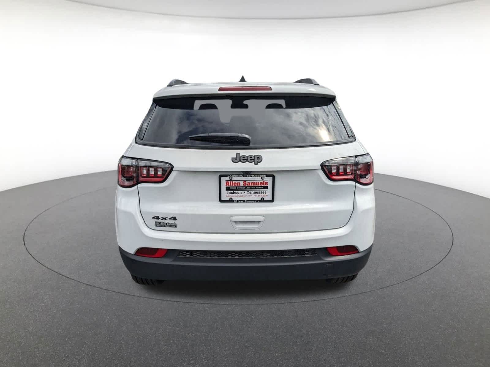 new 2025 Jeep Compass car, priced at $30,820