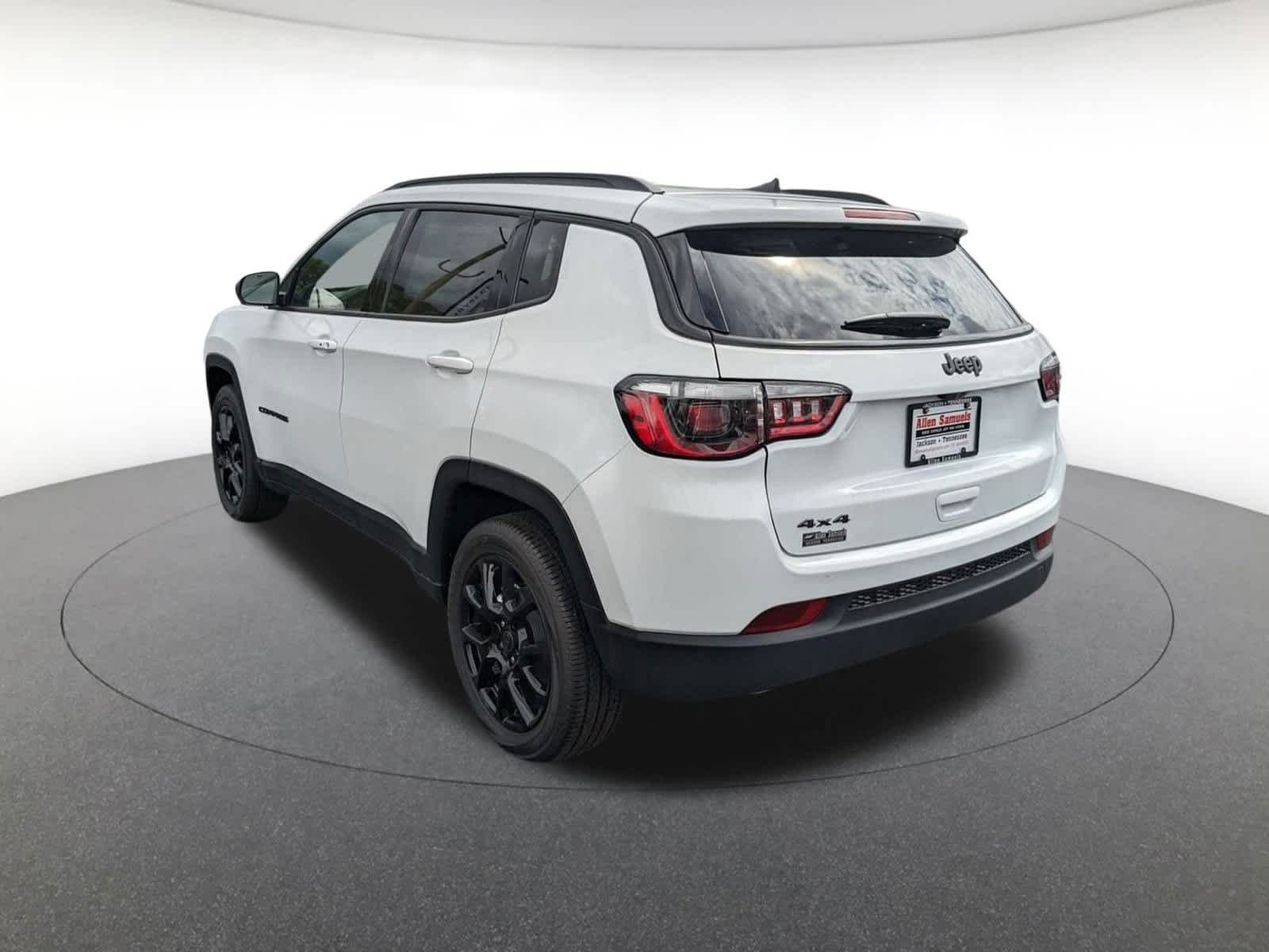 new 2025 Jeep Compass car, priced at $30,820