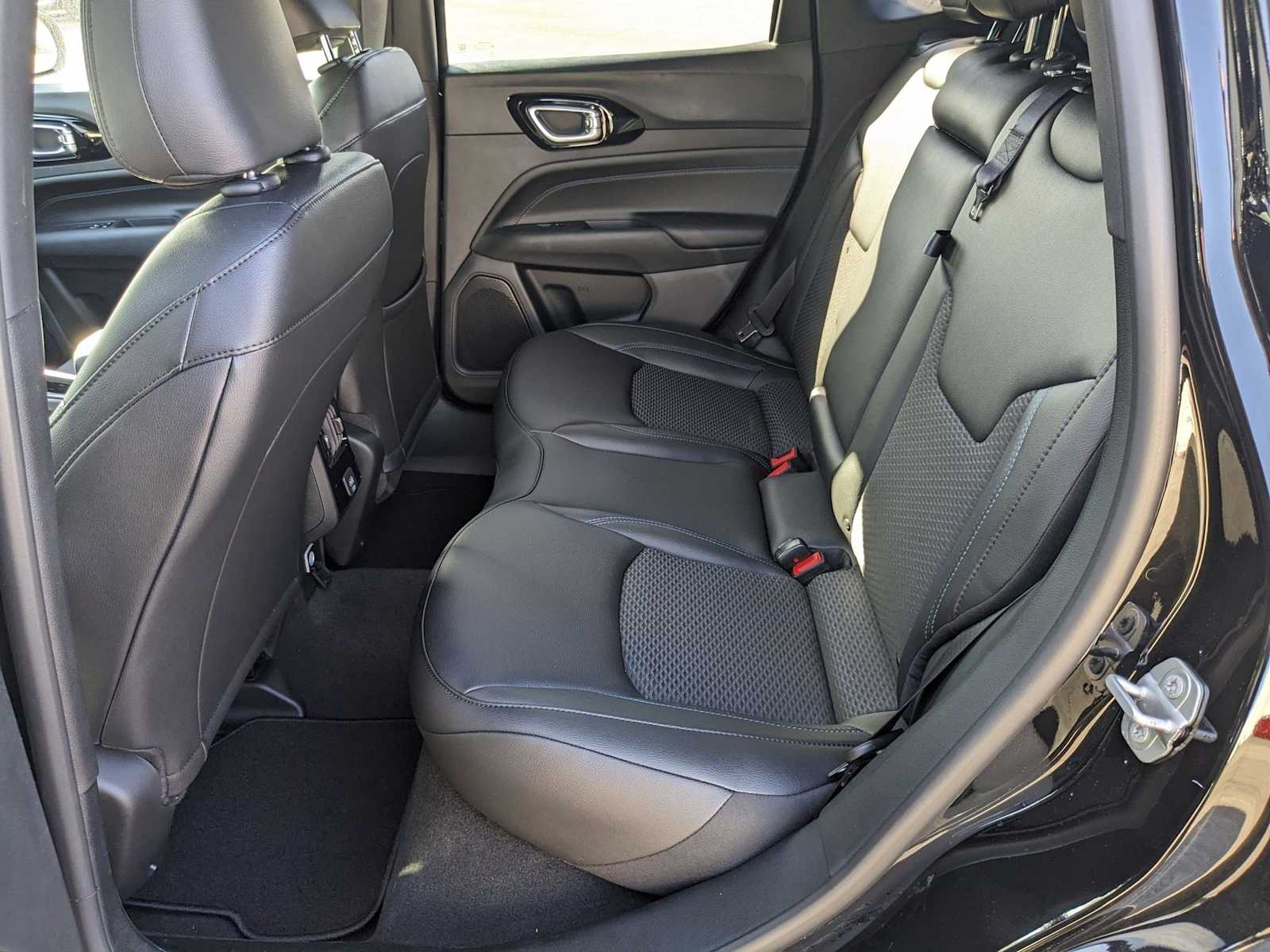 new 2025 Jeep Compass car, priced at $31,350