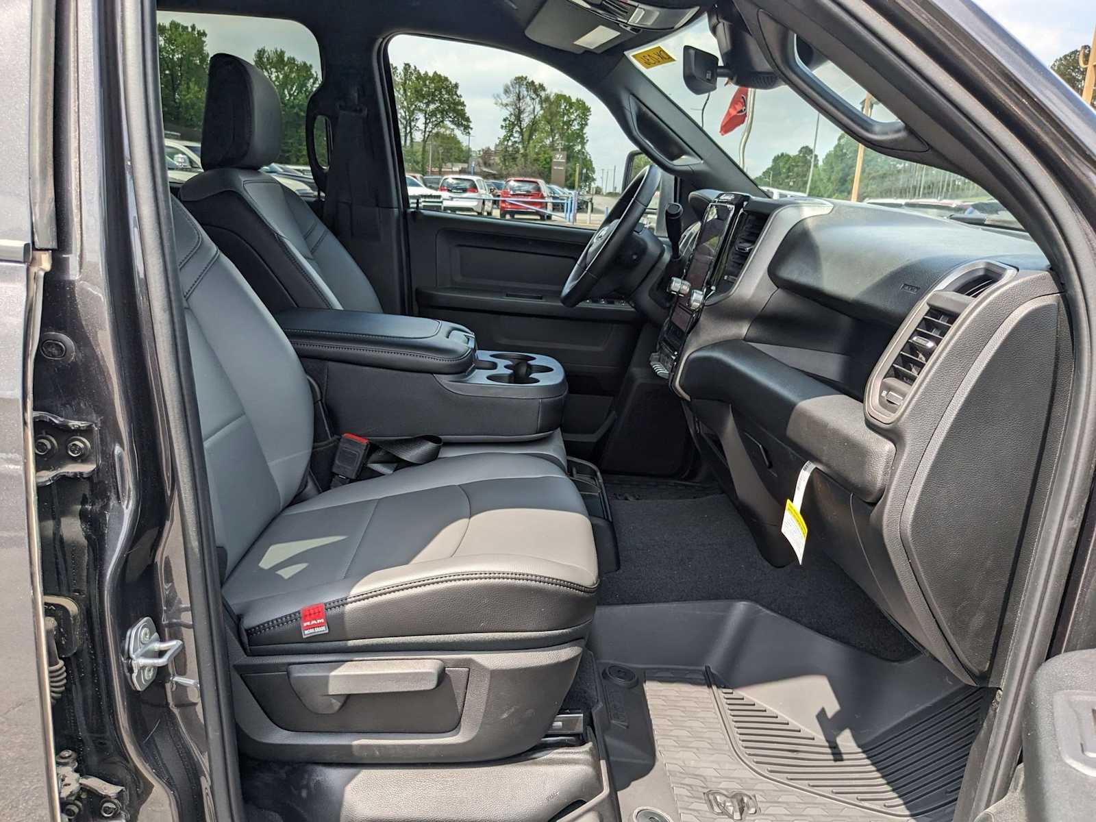new 2025 Ram 2500 car, priced at $64,395