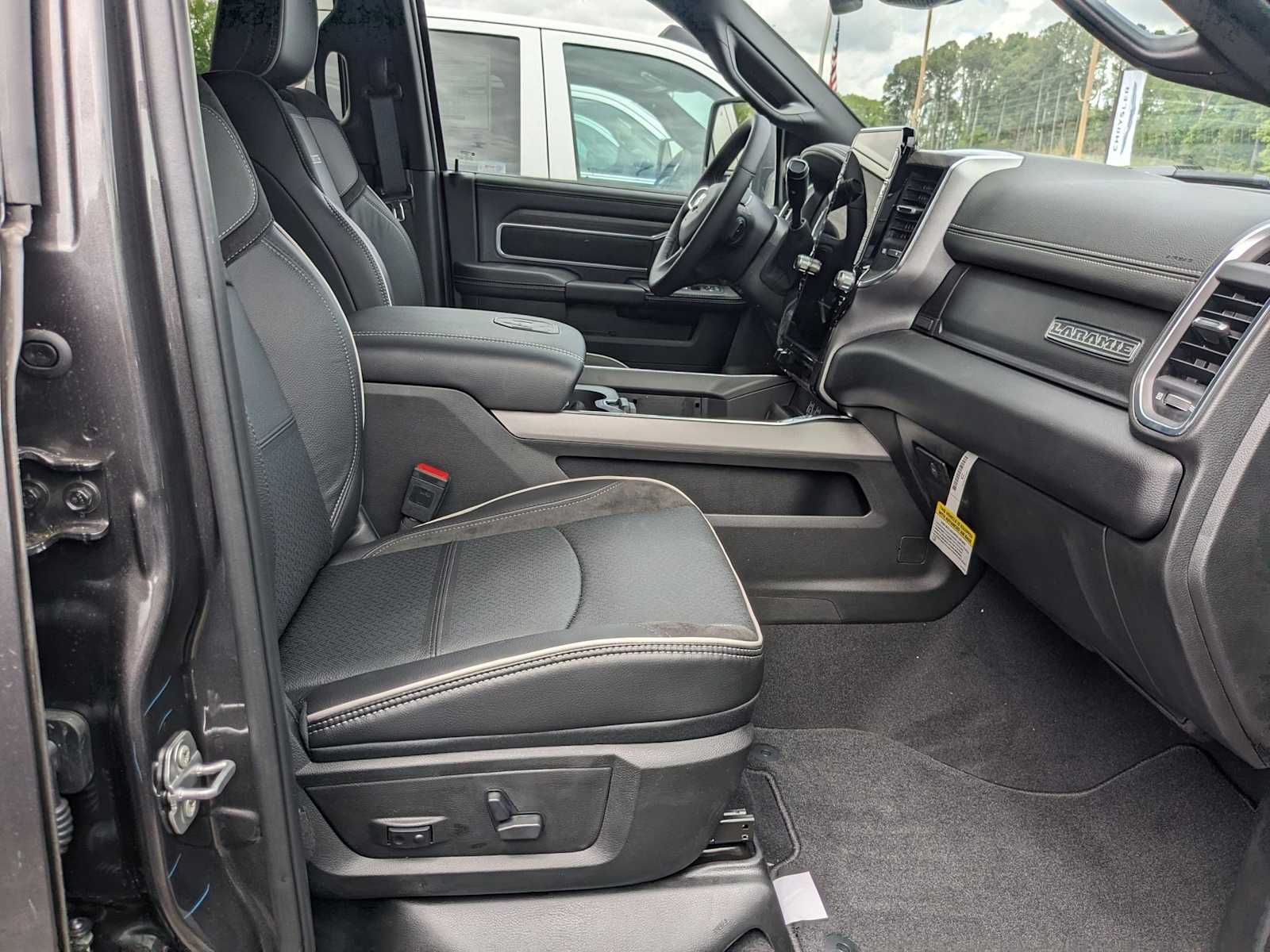 new 2025 Ram 2500 car, priced at $80,528