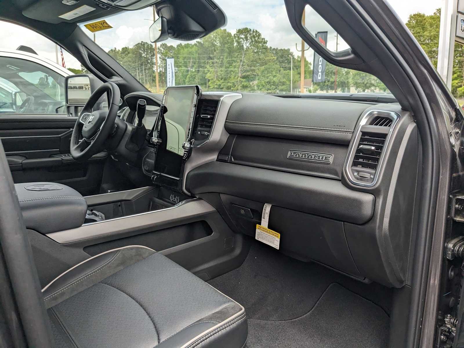 new 2025 Ram 2500 car, priced at $80,528