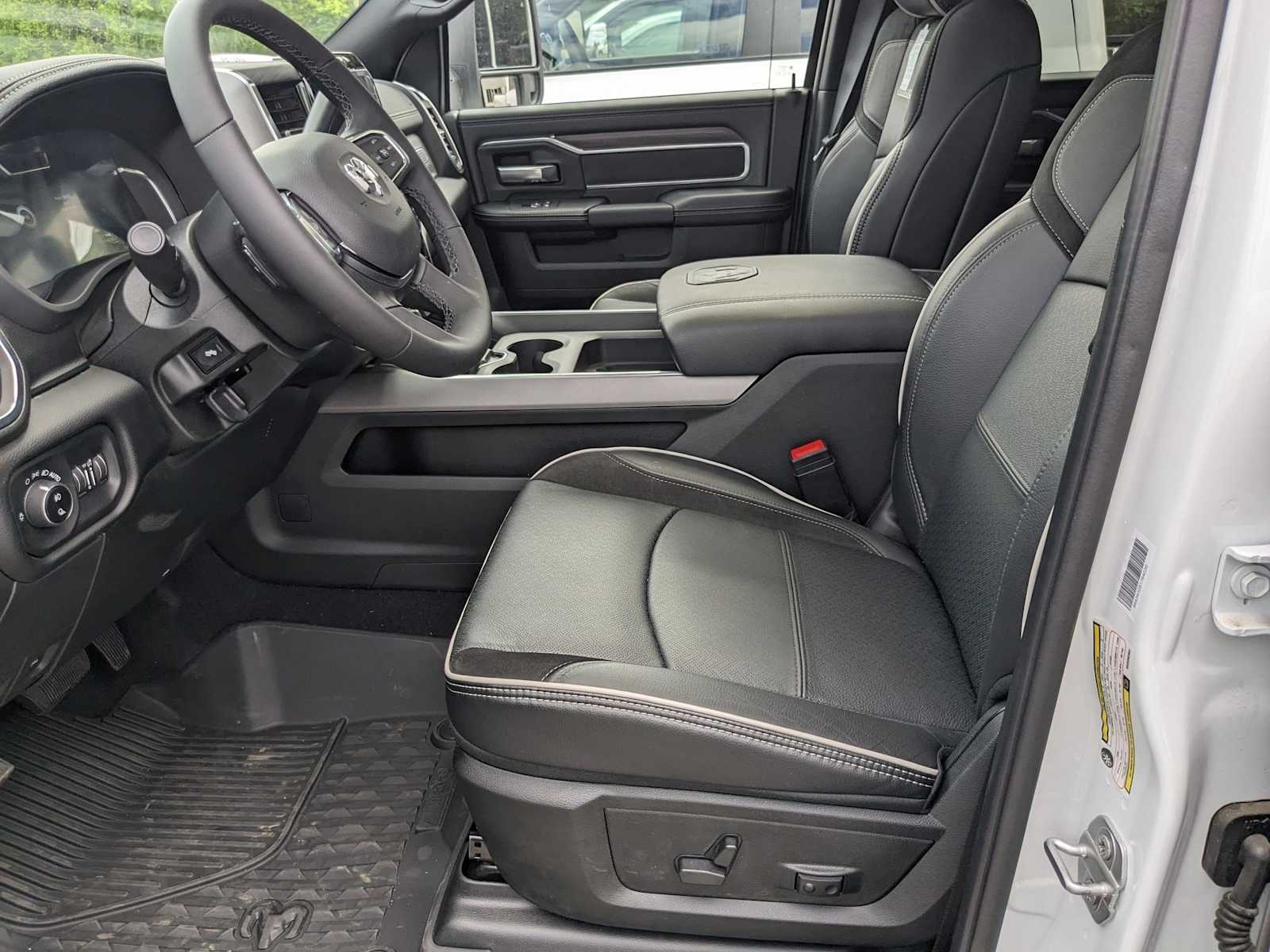new 2025 Ram 3500 car, priced at $81,119