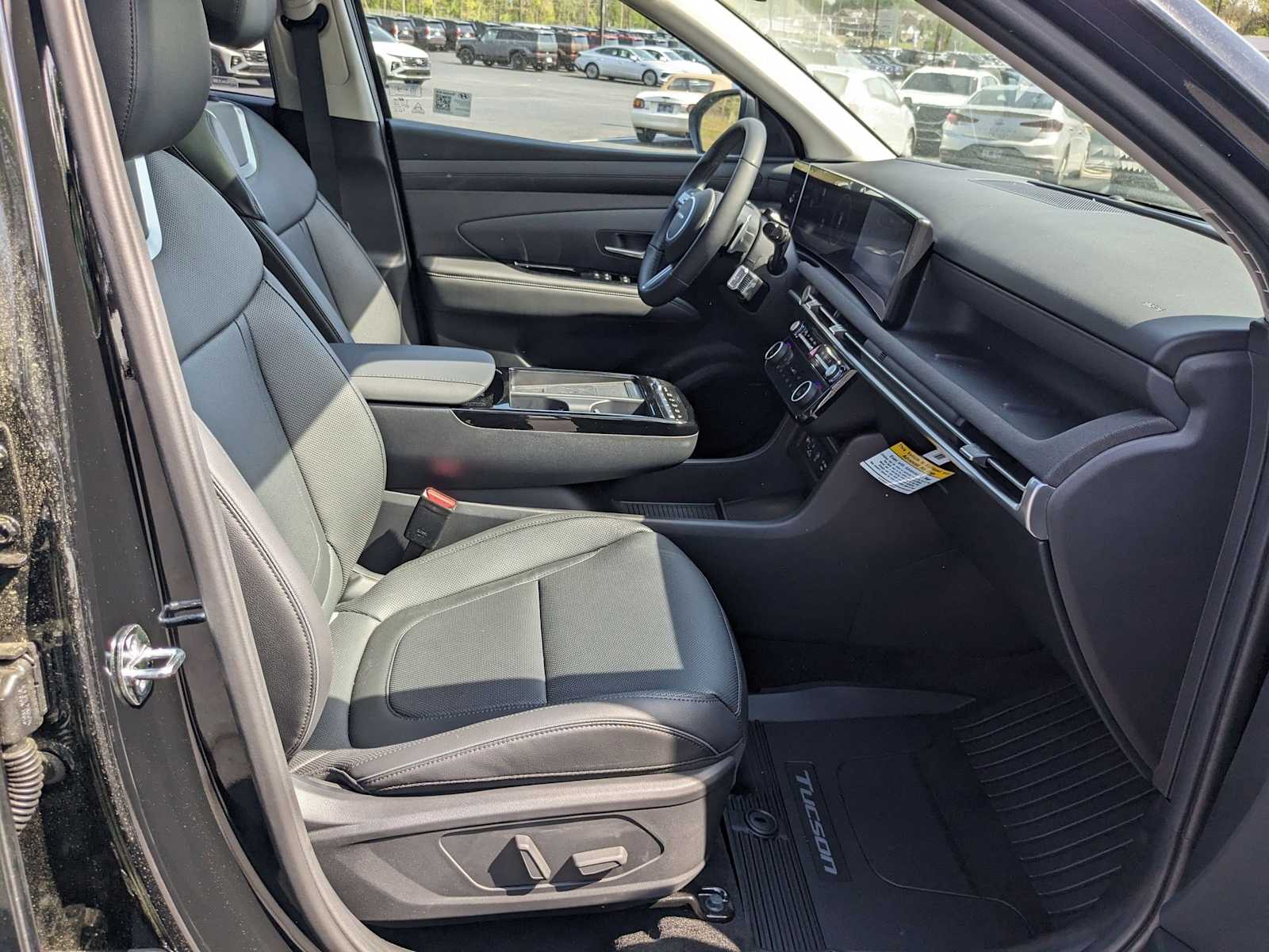 new 2025 Hyundai Tucson car, priced at $38,989