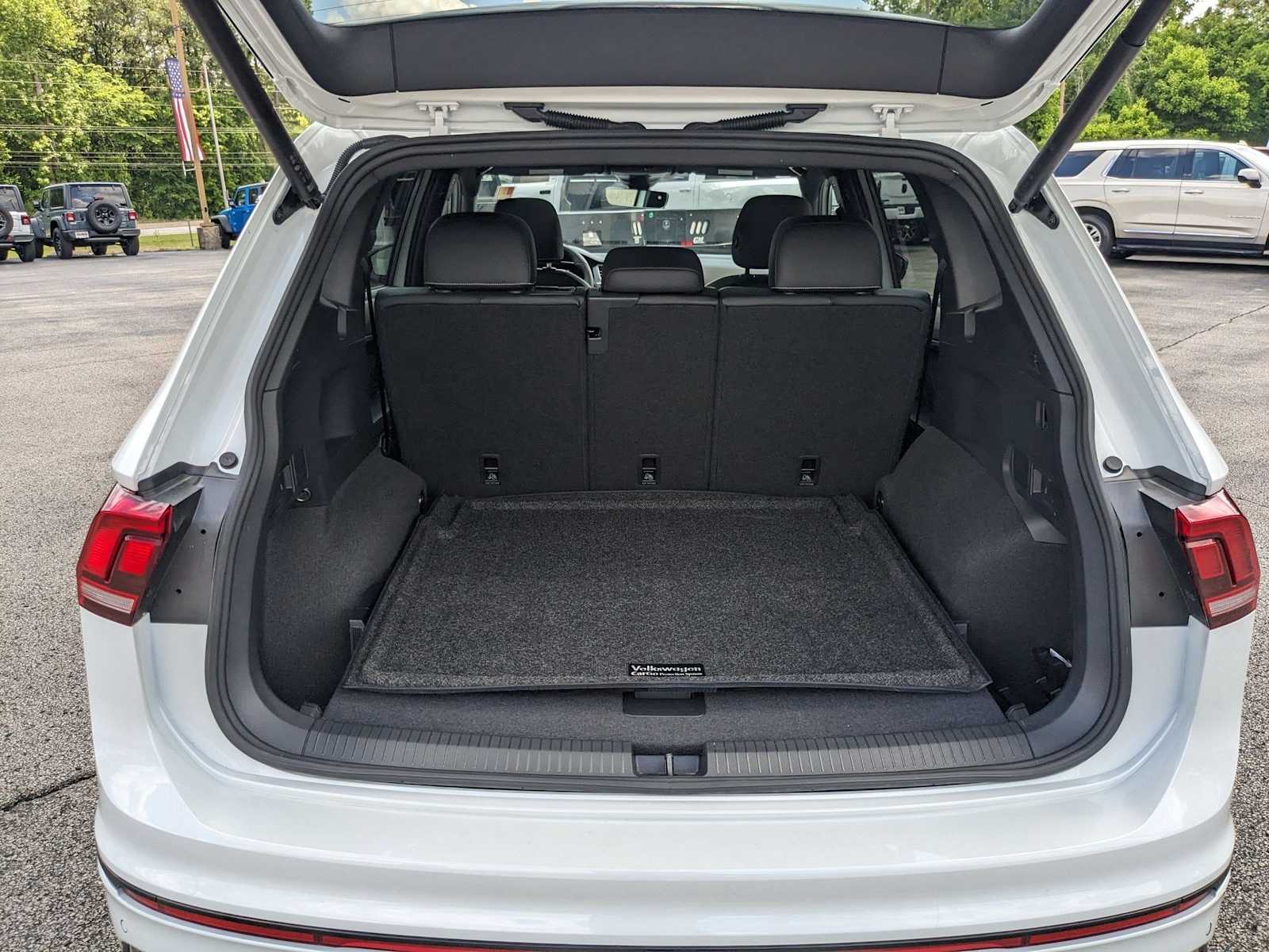 used 2024 Volkswagen Tiguan car, priced at $32,000