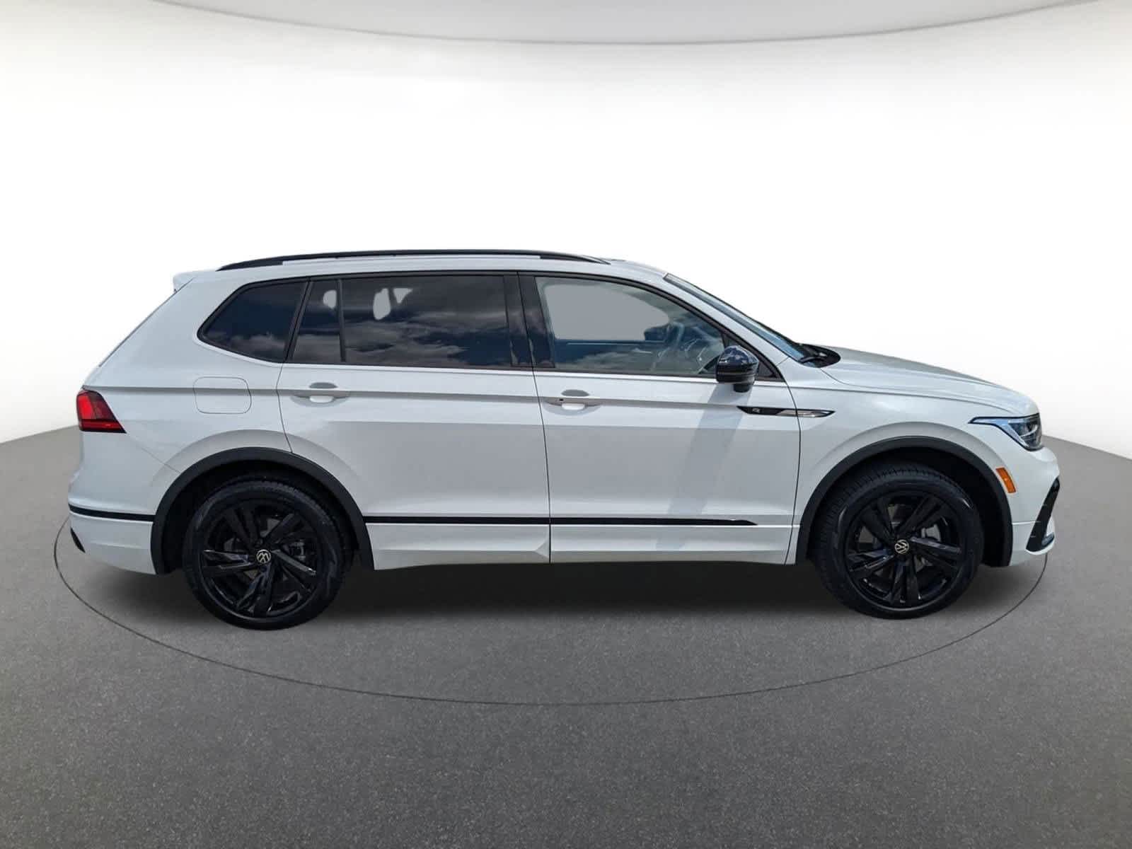 used 2024 Volkswagen Tiguan car, priced at $32,000