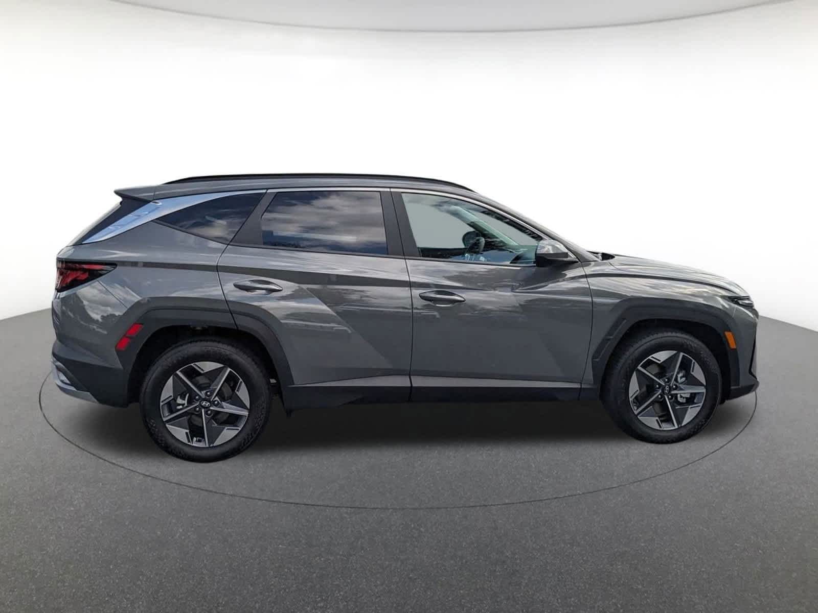 new 2025 Hyundai Tucson car, priced at $31,559