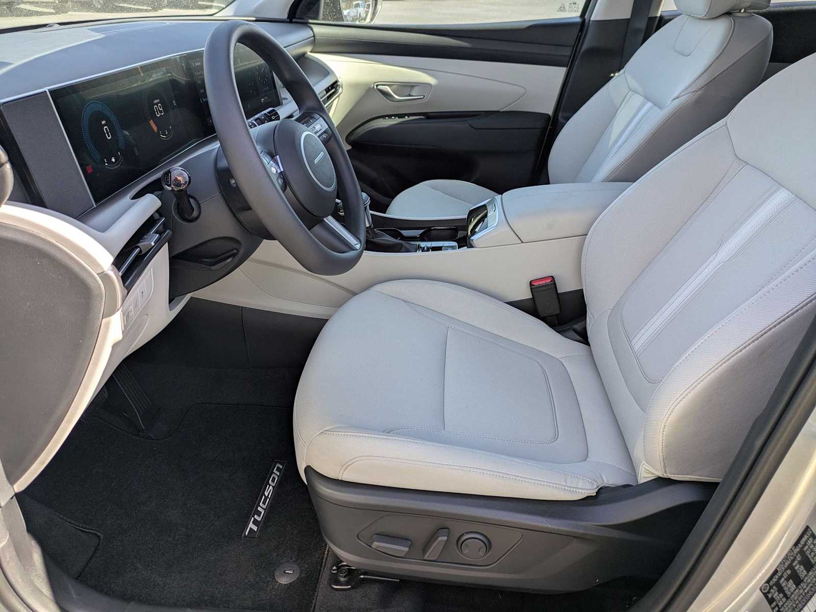 new 2025 Hyundai Tucson car, priced at $31,400